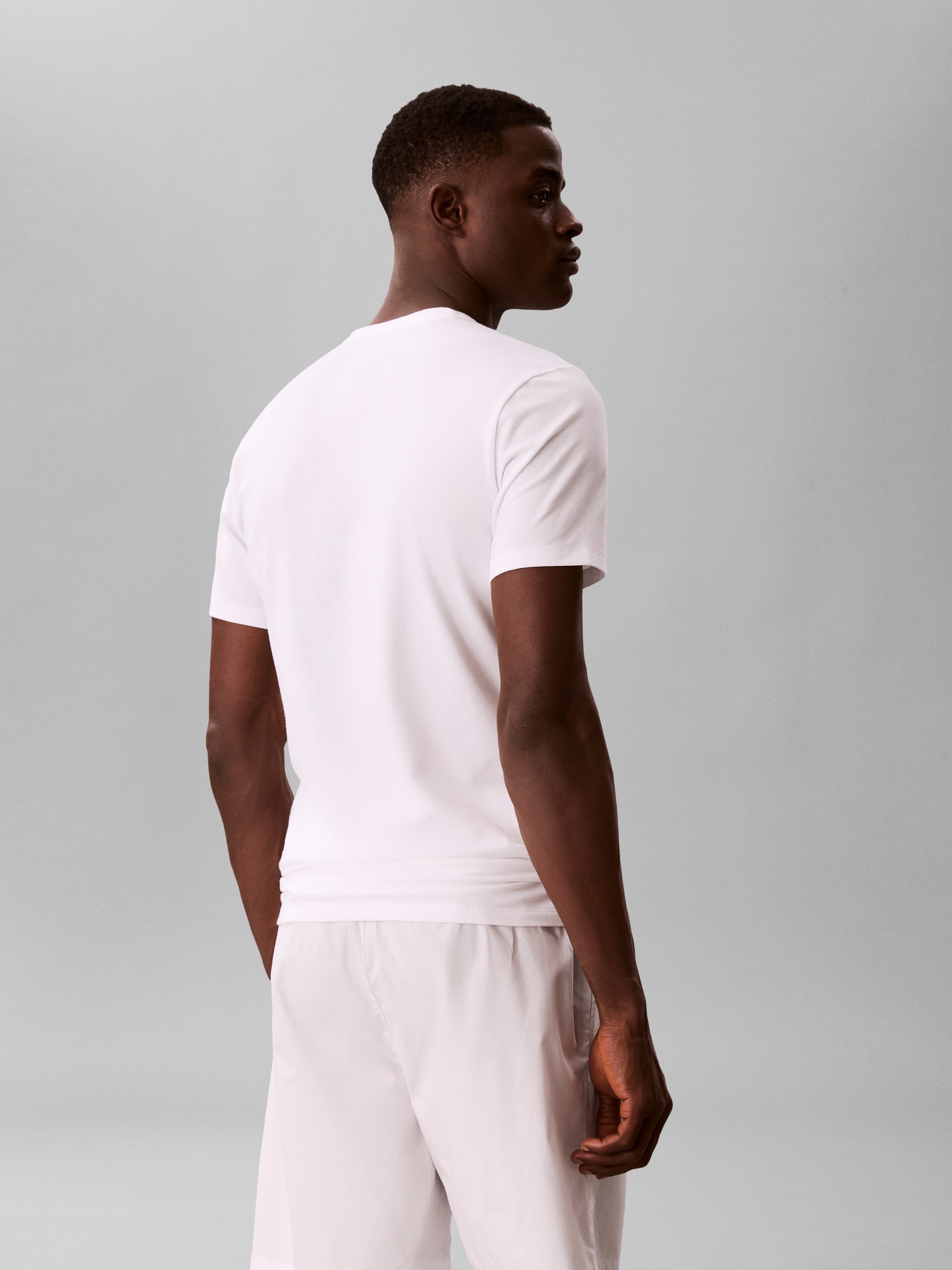 Thumbnail - Calvin Klein Underwear T-Shirt "S/S V NECK 3PK" Packung, 3er-Pack, 3 mit Logo am Saum