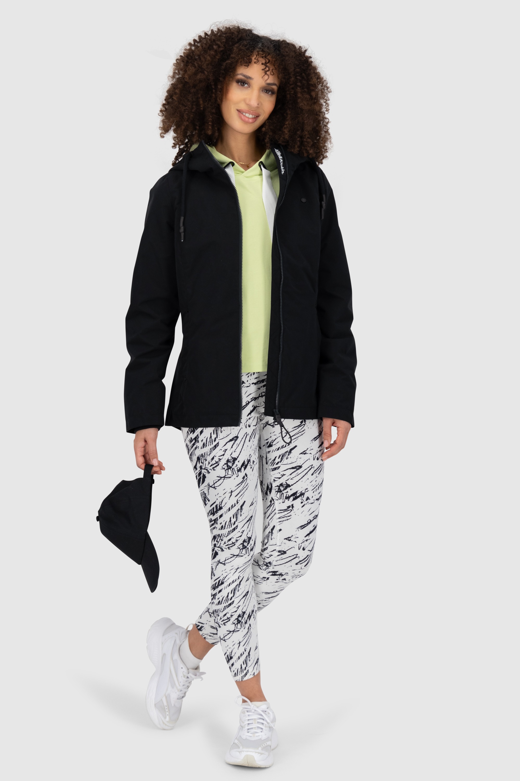 Outdoorjacke ALIFE & KICKIN "LilouAKA", Damen, Gr. L, moonless, Web, Obermaterial: 100% Polyester, unifarben, figurbetont Po-bedeckend, ohne Ausschnitt, Windstopperbündchen, Jacken Outdoorjacke, leichte, taillierte Übergangsjacke mit verstellbarer Kapuze 2