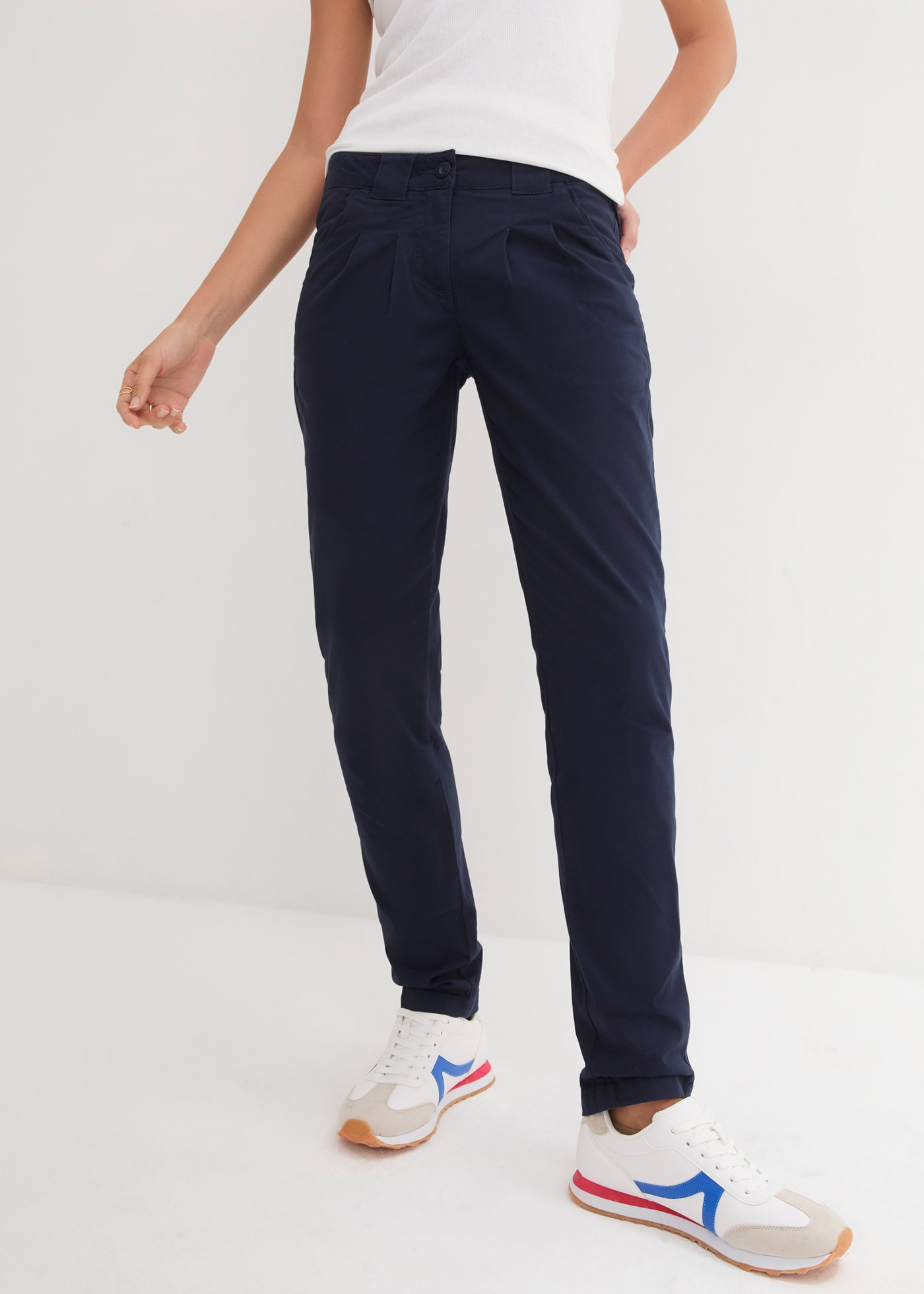 bonprix Chinohose schmale Form, mit Bundfalten und praktischen Taschen