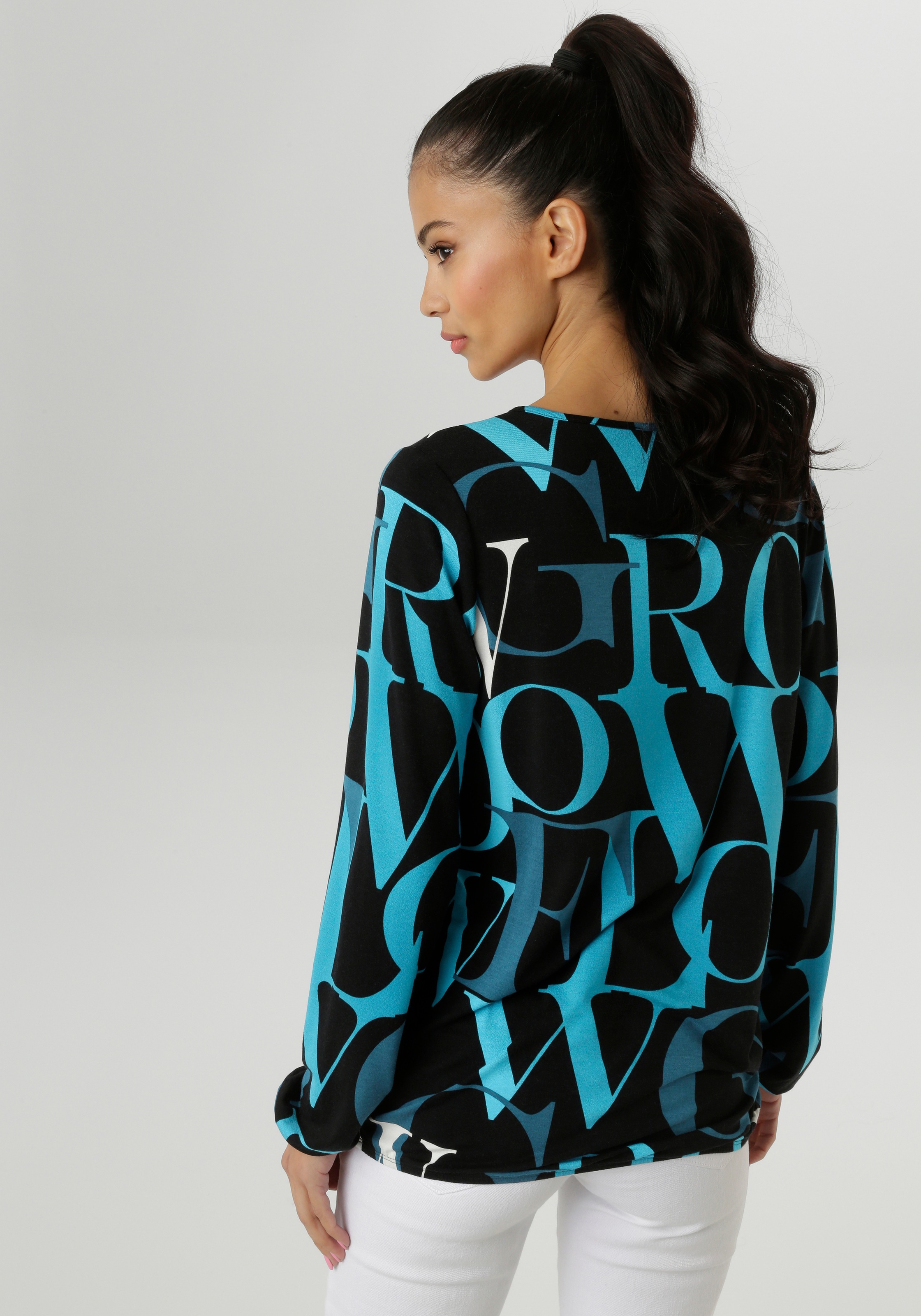 Aniston SELECTED Langarmshirt, mit Cut-out und trendy Buchstabendruck - NEU günstig online kaufen