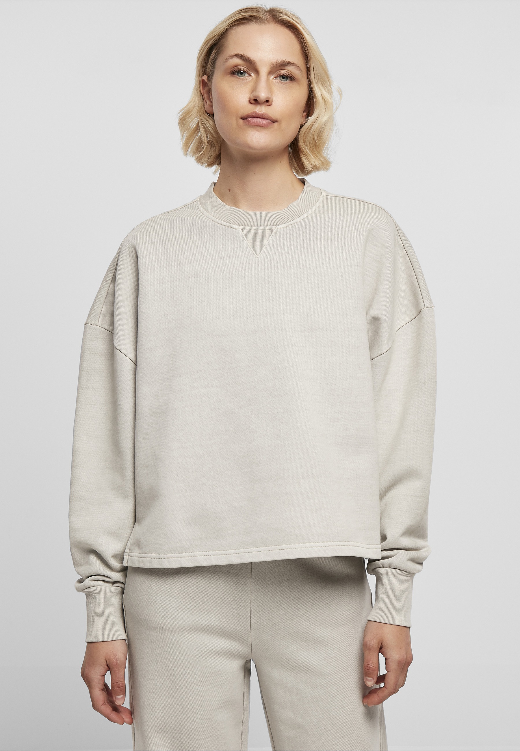 URBAN CLASSICS Sweater »Urban Classics Damen Ladies Heavy Terry Garment Dye Crewneck«, 1 Stk.
