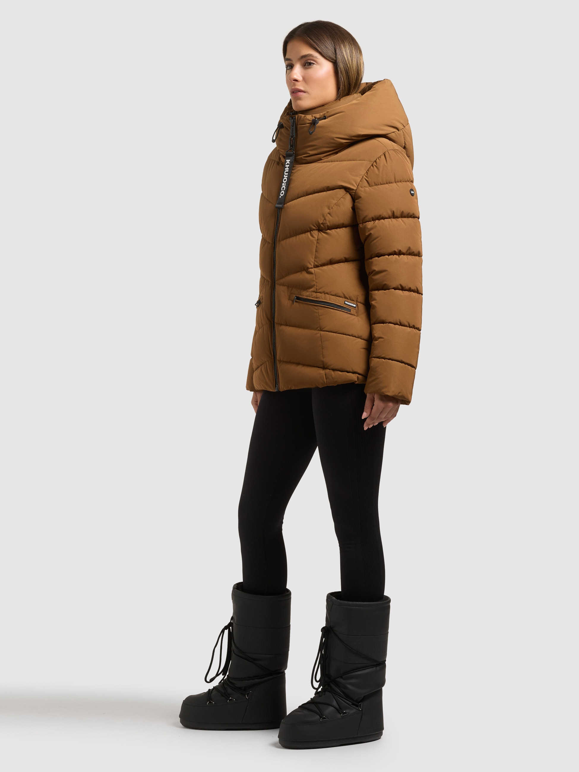 khujo Steppjacke »HERSCH2 - 2IN1 (EINSATZ HERAUSNEHMBAR)« mit Kapuze