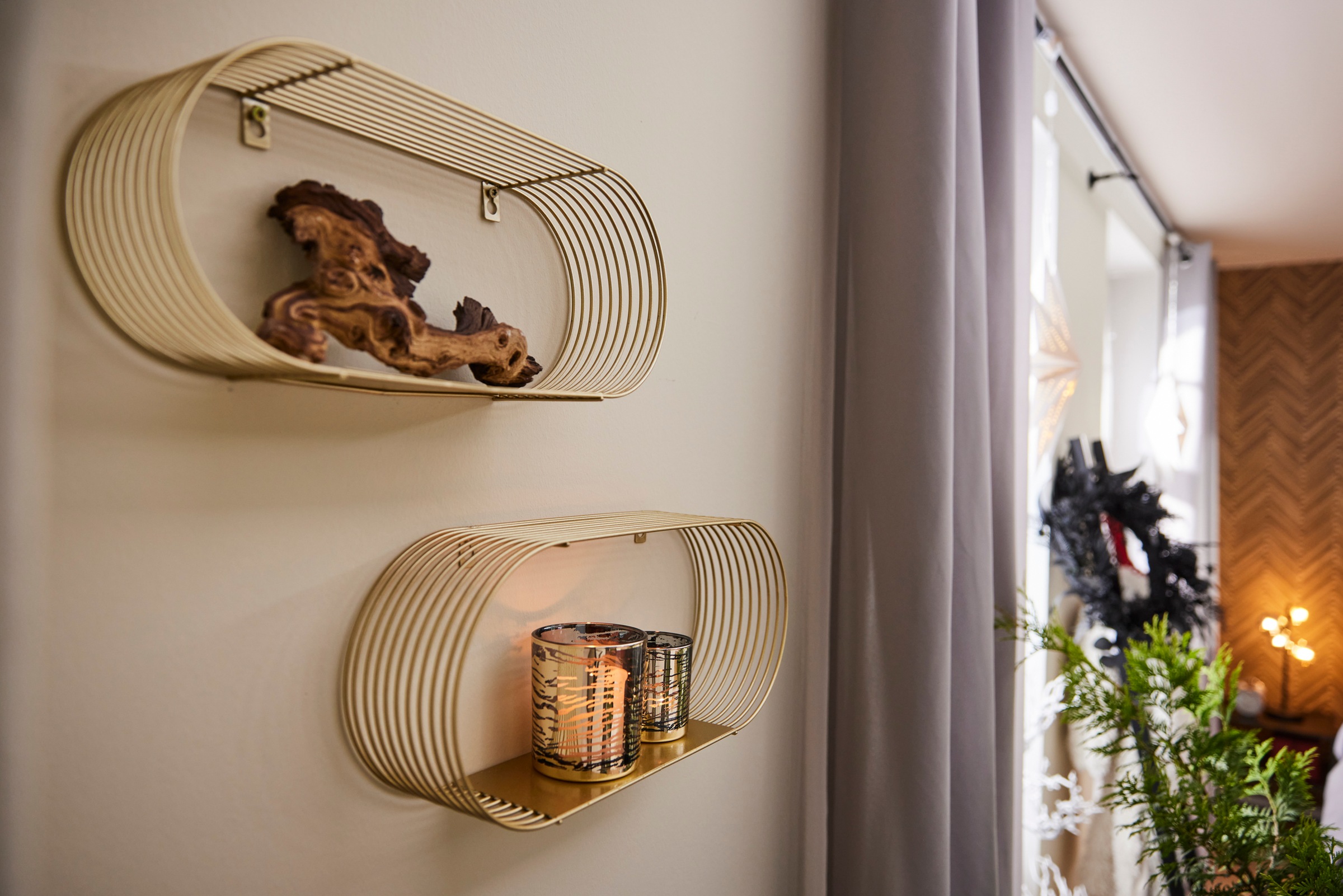 MIRRORS AND MORE Wandregal »Joyce«, (Set, 2 St.), Mit Metallstreben, Wandmontage