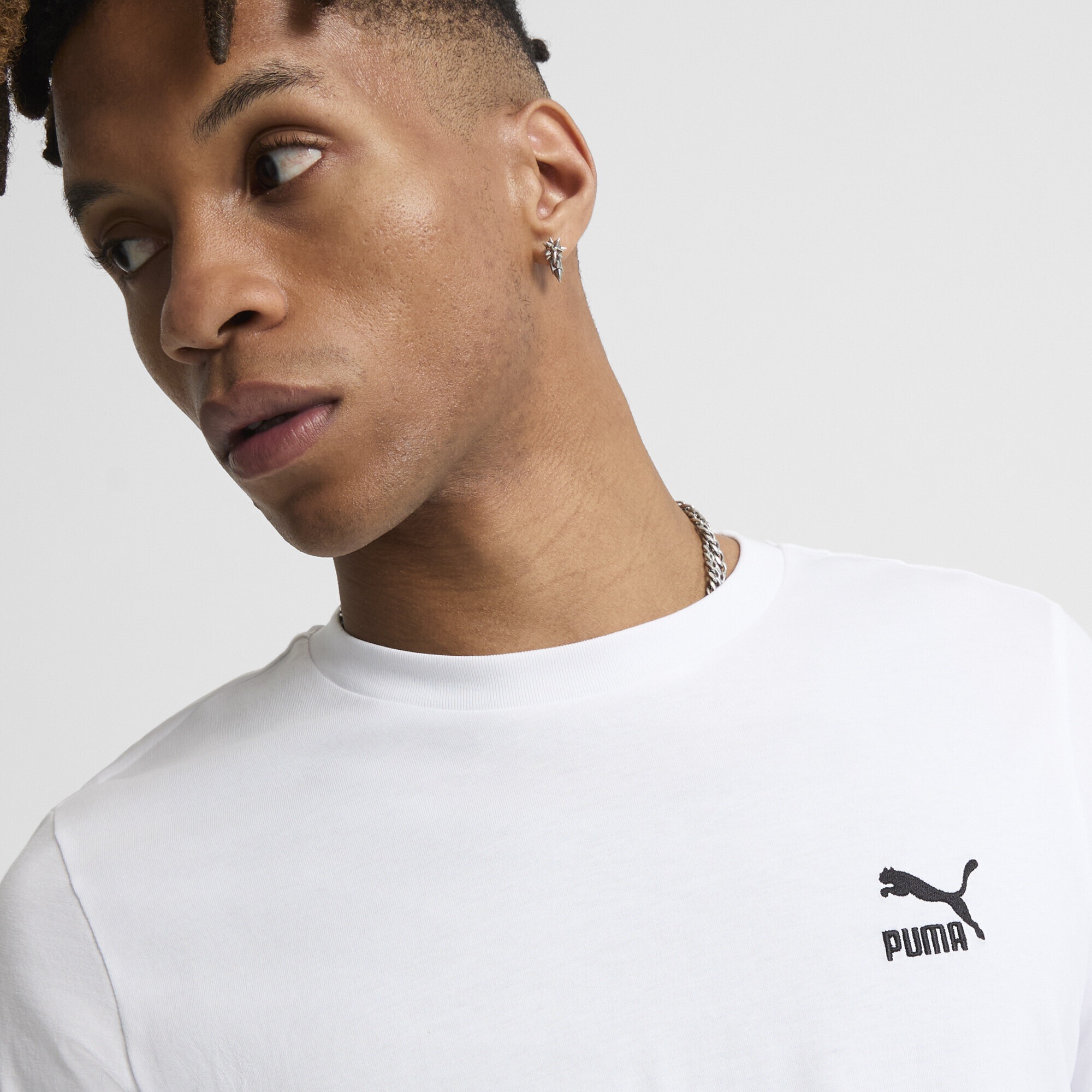 PUMA T-Shirt »CLASSICS T-Shirt mit kleinem Logo Herren«