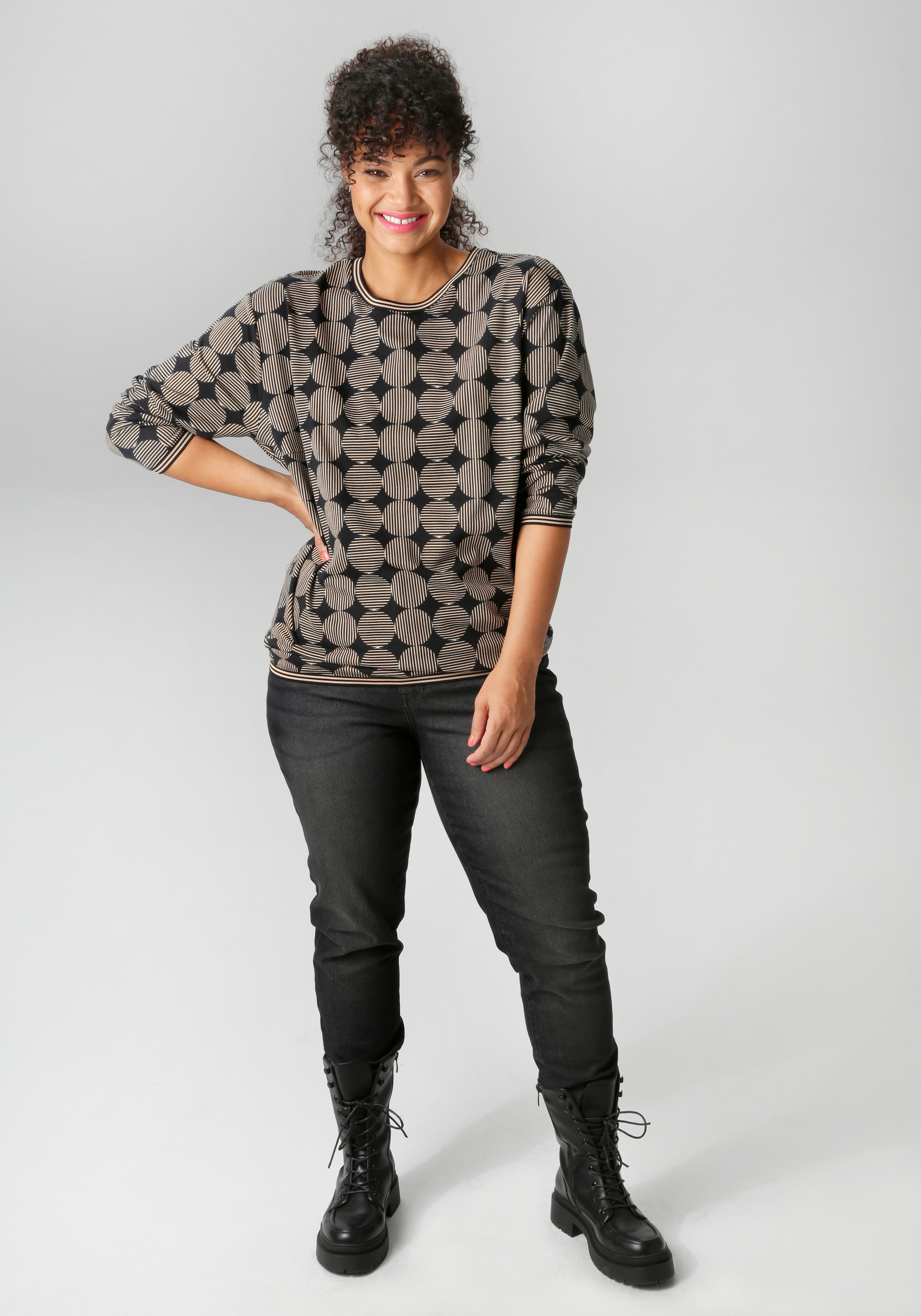 Aniston PLUS Sweatshirt, mit großflächigem, Pünktchendruck - NEUE KOLLEKTION
