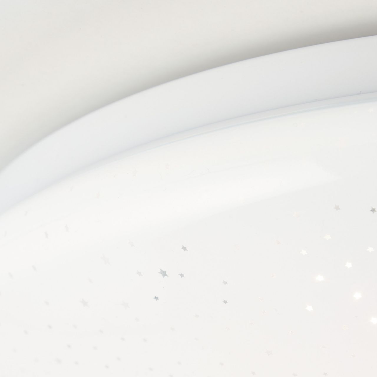 Brilliant Deckenleuchte »Fakir Starry«, 1 flammig-flammig, 10,6 cm Höhe, 32,5 cm Durchm., 0, Kunststoff/Metall, weiß/kaltweiß