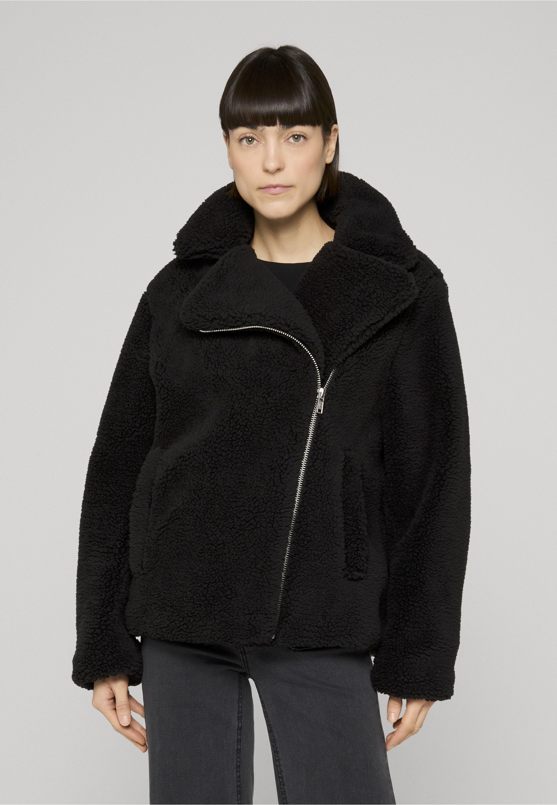 URBAN CLASSICS Winterjacke »Urban Classics Damen Ladies Sherpa Biker Jacket« 1 Stk. tlg. ohne Kapuze