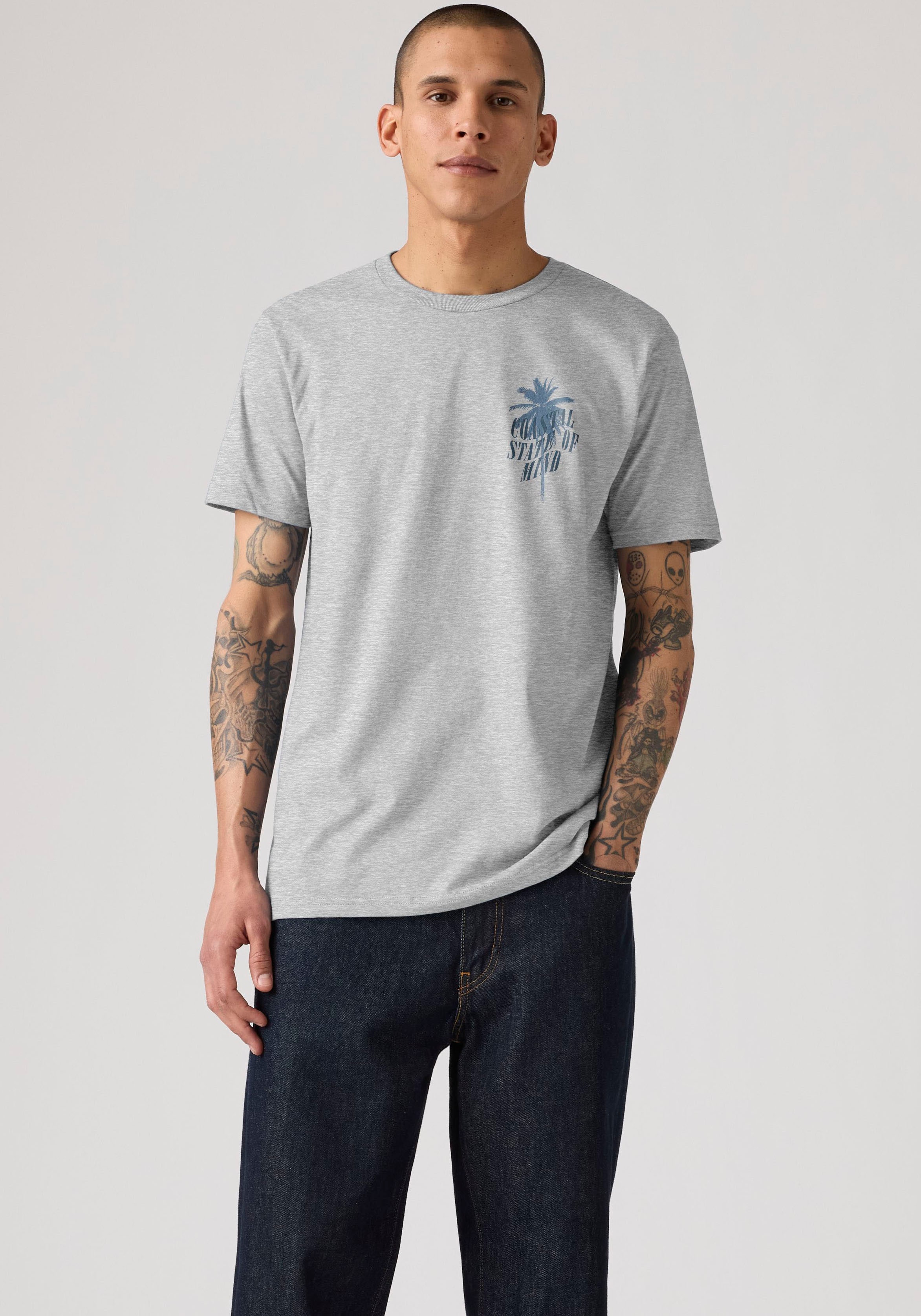 Levis "SS RELAXED FIT TEE" mit großem Frontprint