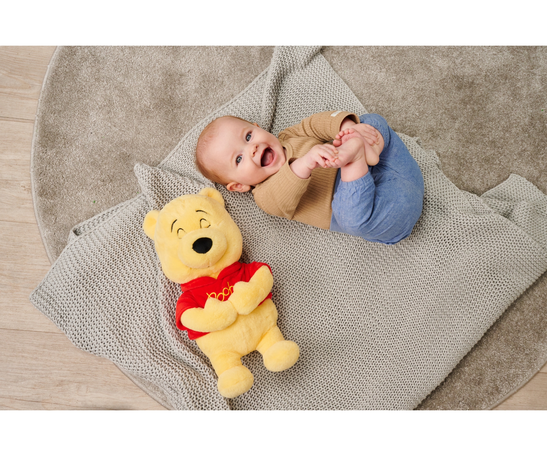 SIMBA Plüschfigur »Disney Sleeping Winnie Pooh, 31 cm« Einschlafhilfe mit Licht und Sound