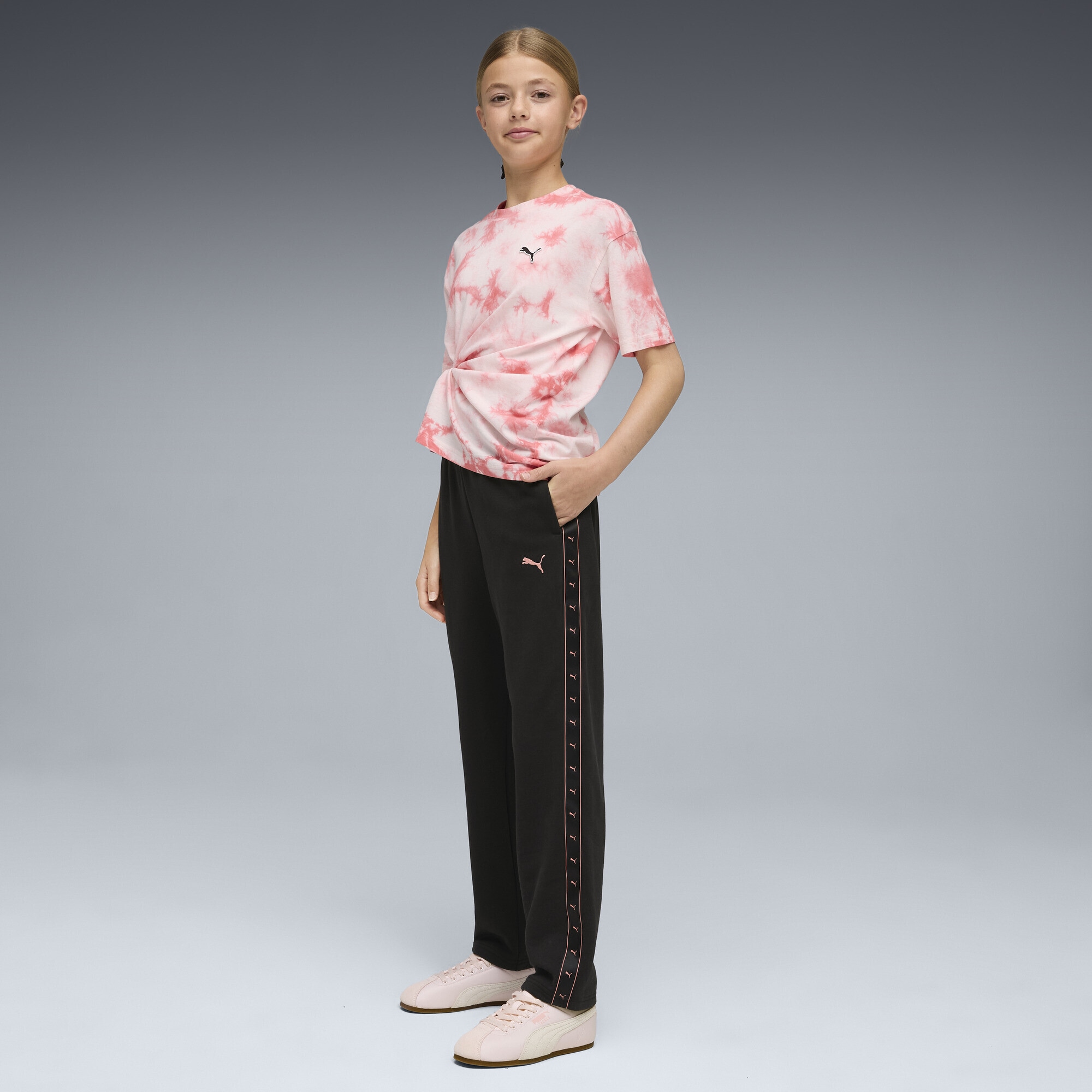 PUMA Sporthose »Essentials Tape High-Waist Relaxed Jogginghose Mädchen«