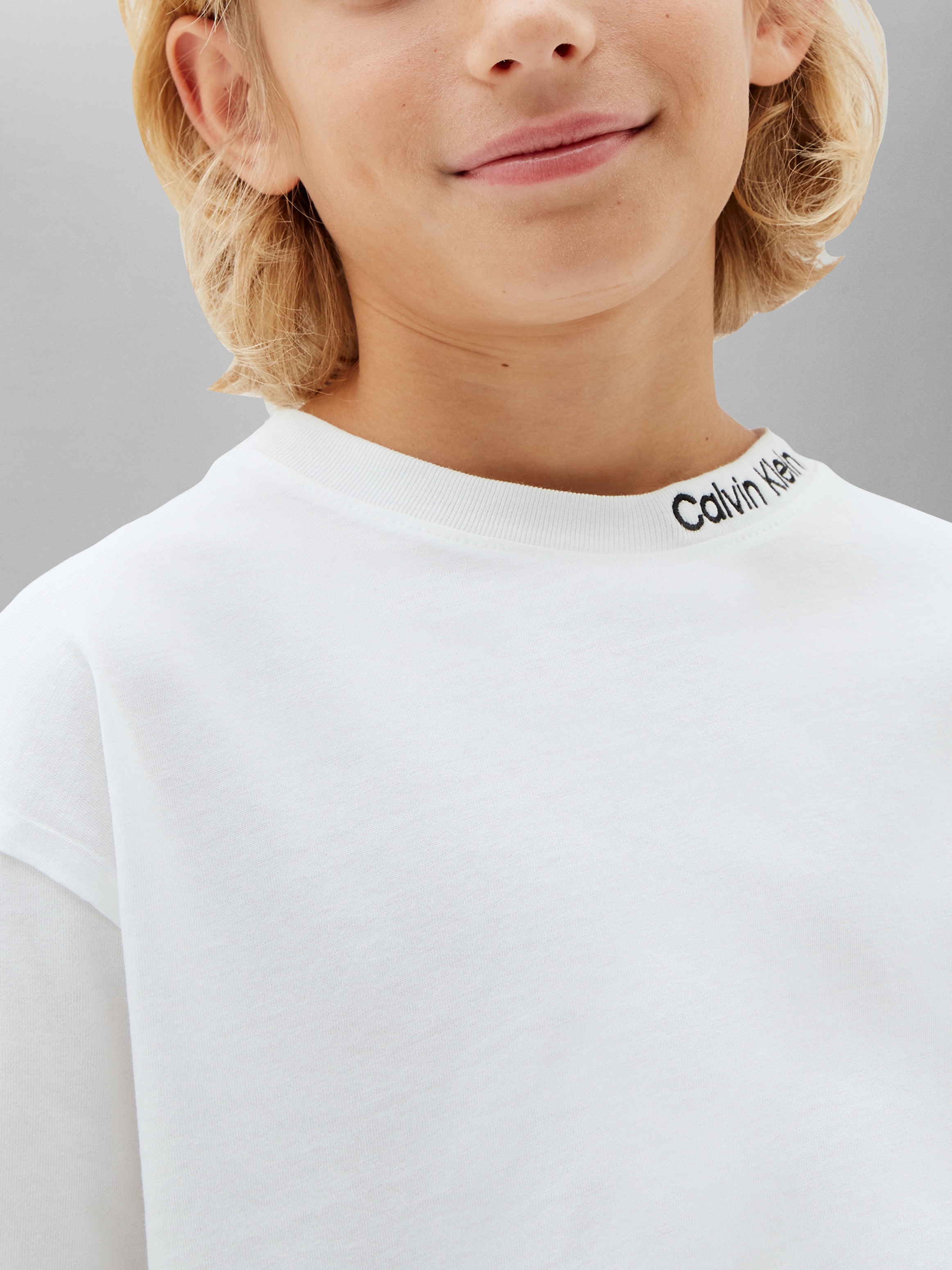 Calvin Klein Jeans T-Shirt Packung, 2 Regular Fit, reine Baumwolle, gestickter Logoschriftzug