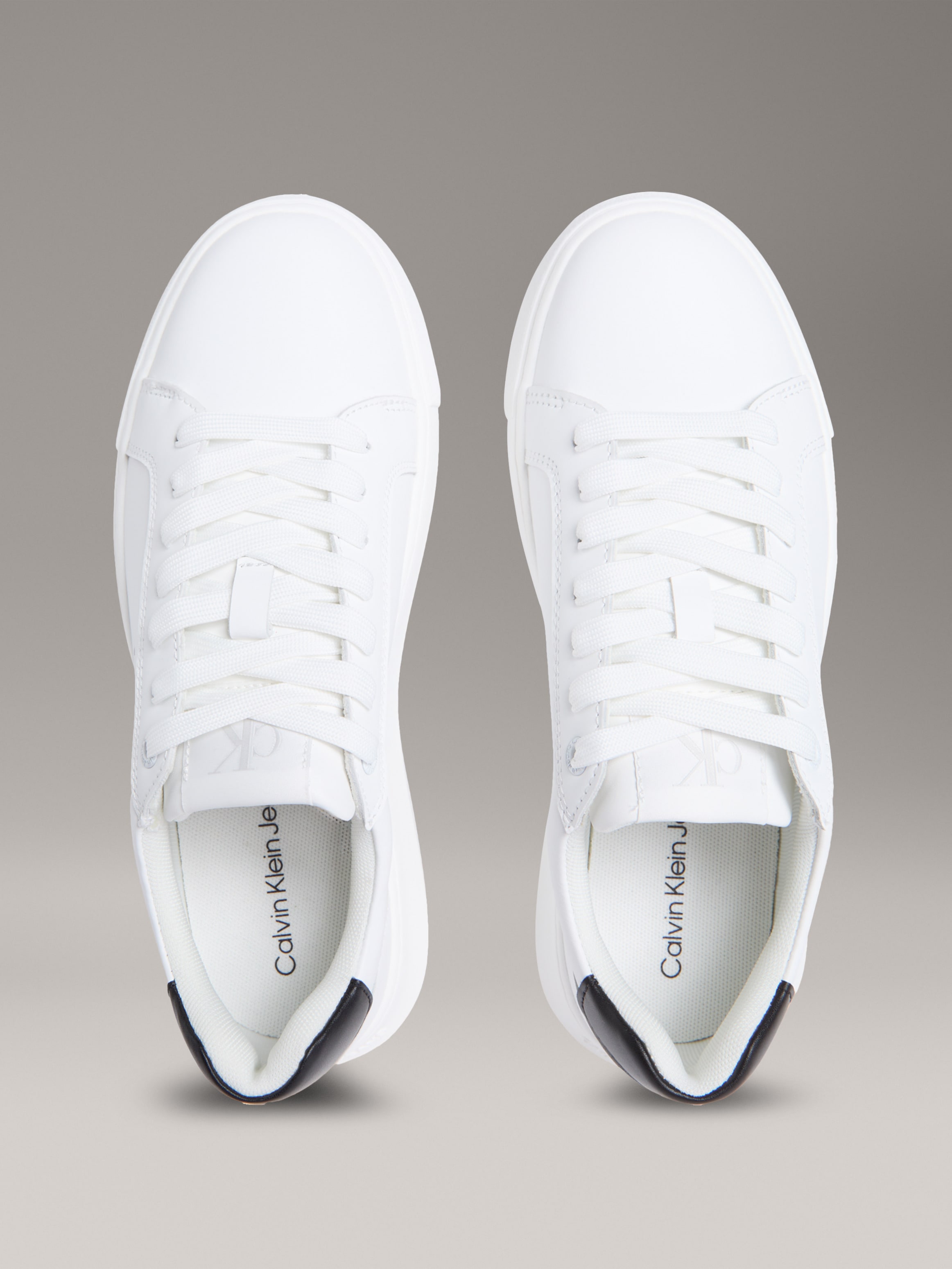 Calvin Klein Jeans Plateausneaker »CHUNKY CUPSOLE MONO LTH WN«, Schnürschuh, Halbschuh, Freizeitsneaker mit seitlichem CK-Logo