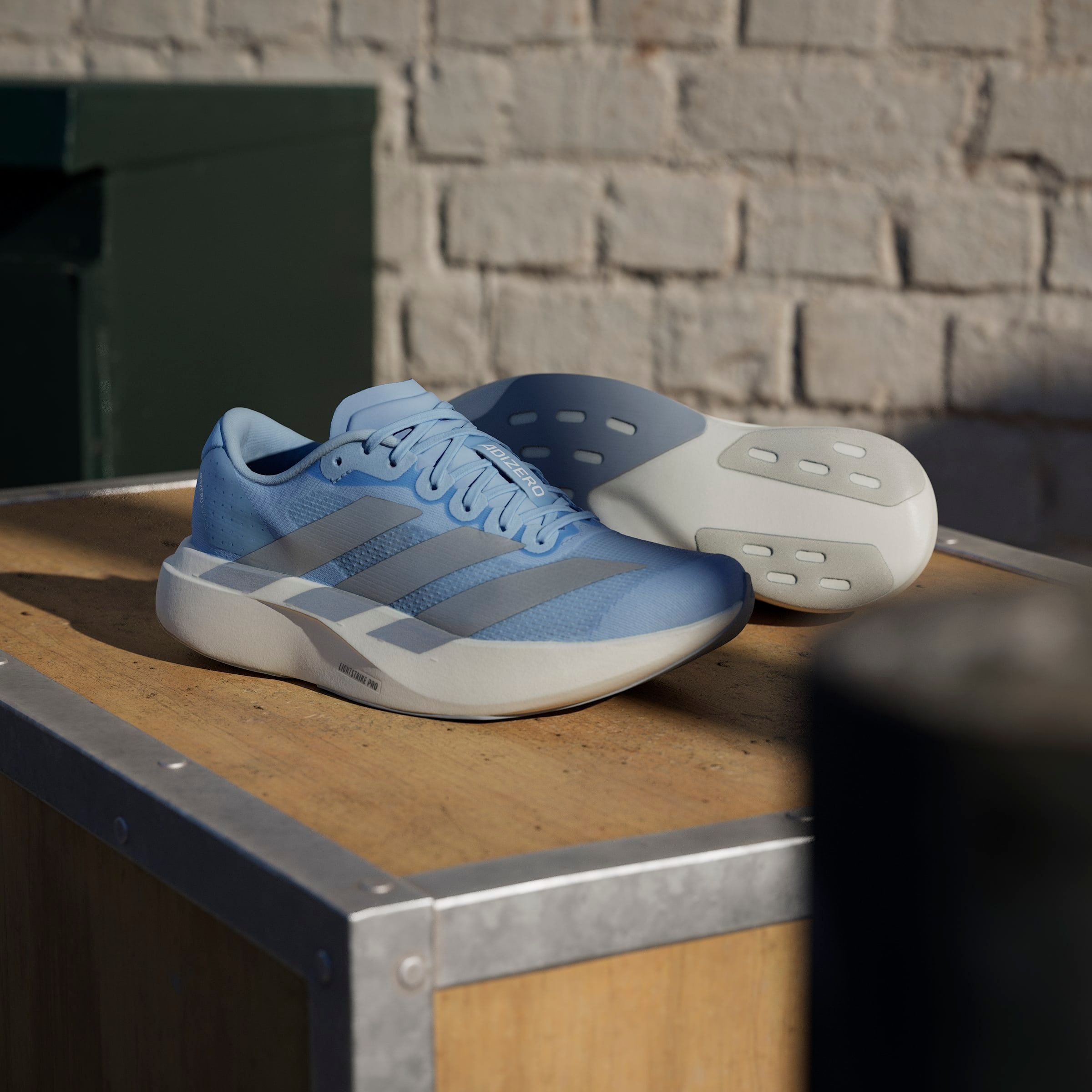 adidas Performance Laufschuh »ADIZERO EVO SL«, angelehnt an das Design vom Adios Pro Evo