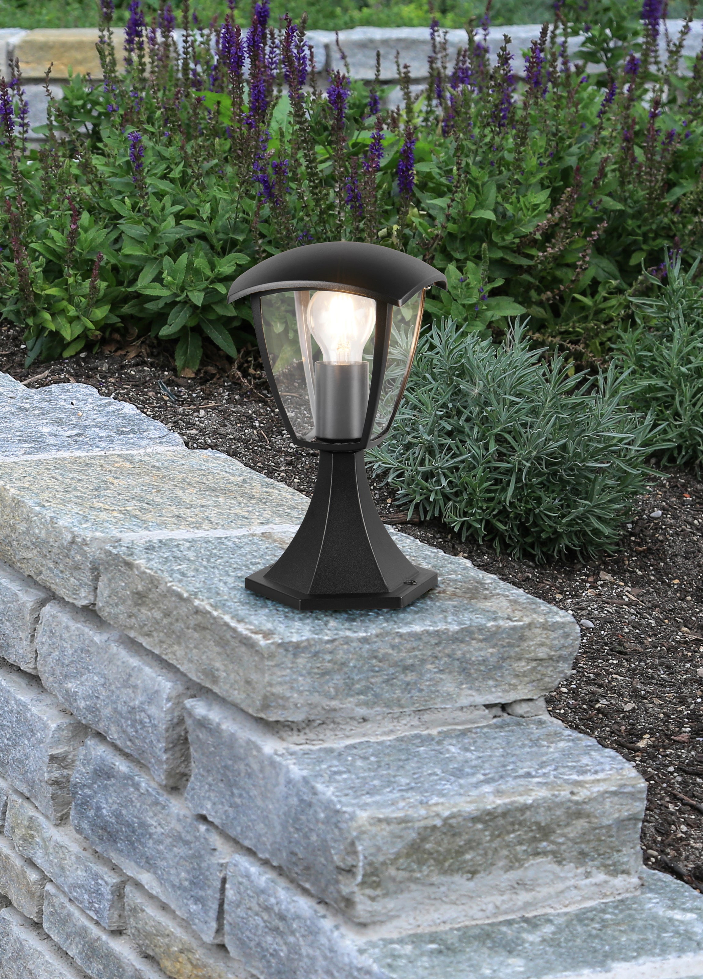 TRIO Leuchten Außen-Stehlampe »VENTA, dekorative Outdoor Wegeleuchte Höhe 30cm, exkl 1x E27 max 10W«, 1 flammig, Leuchtmittel E27 | Leuchtmittel wechselbar, kleine Stehleuchte für Garten oder Terrasse, Leuchtmittel wechselbar