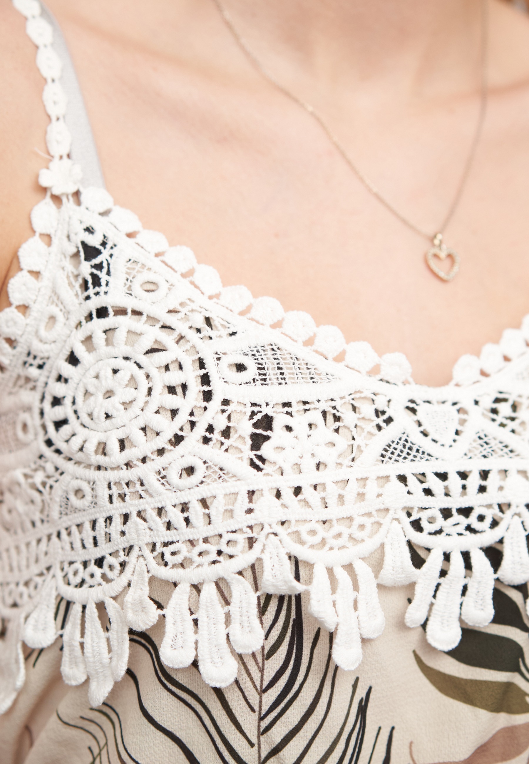 CLOUD 5IVE Shirtkleid »CLOUD 5IVE Crochet Dress« 1 Stk. tlg.