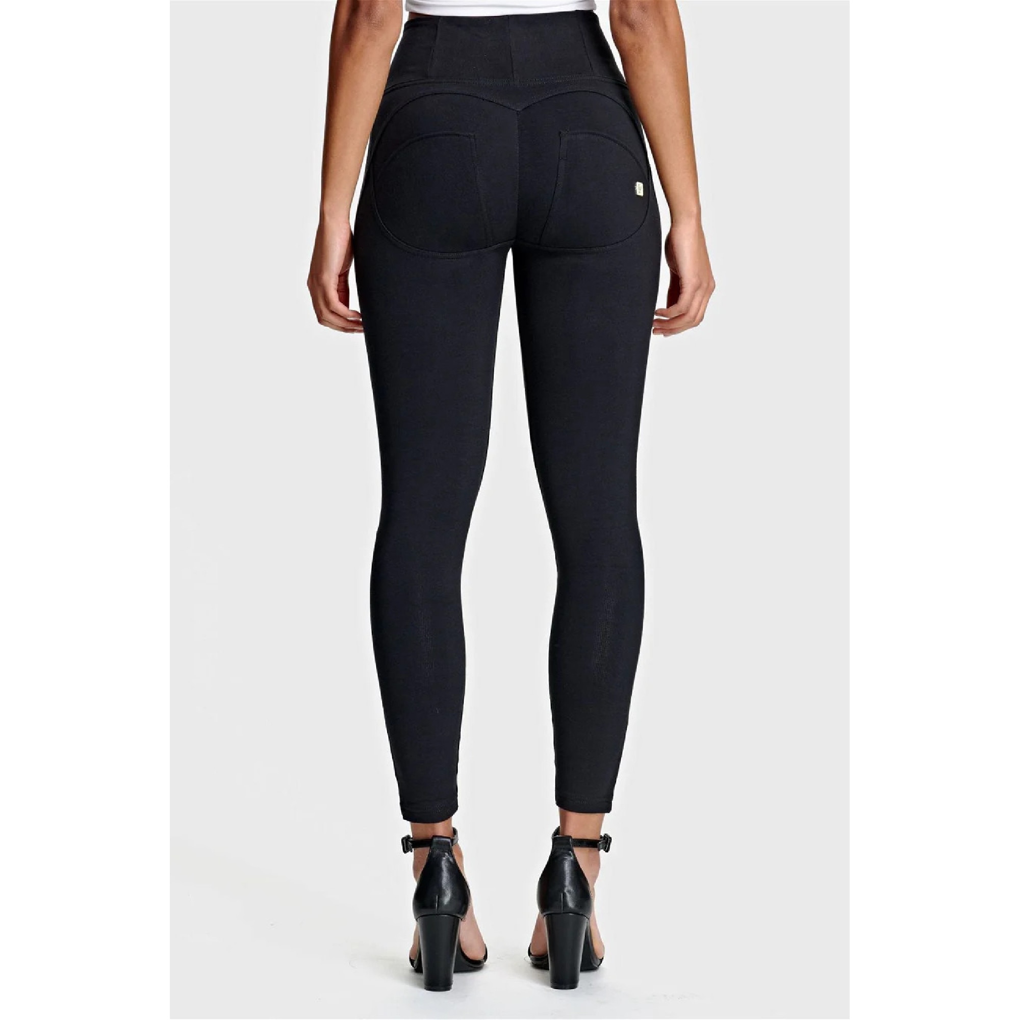 Freddy Leggings »WRUP2 SUPERSKINNY«, mit Push-up Effekt
