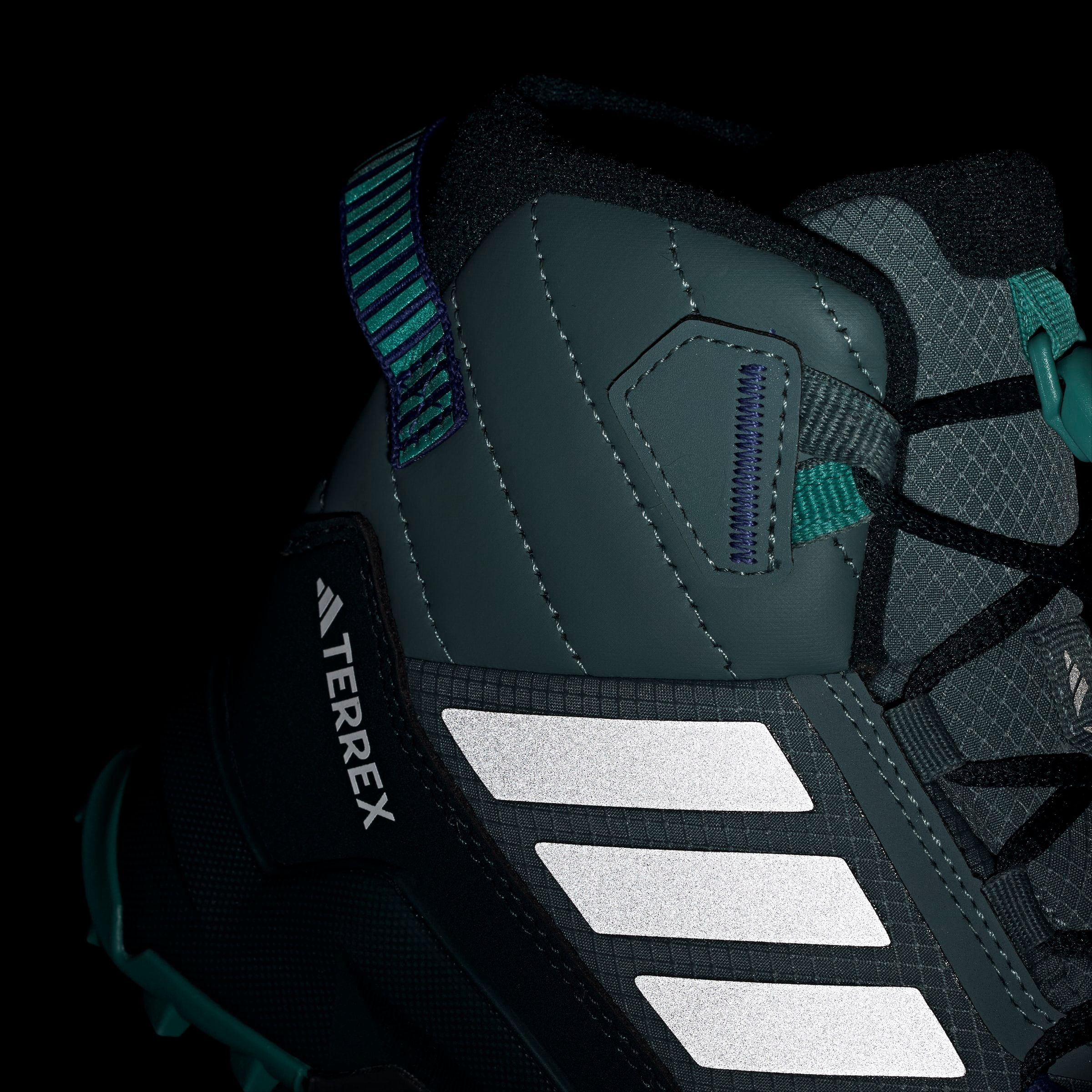 adidas TERREX Wanderschuh »TERREX AX4R MID CLIMAWARM+ KINDER«