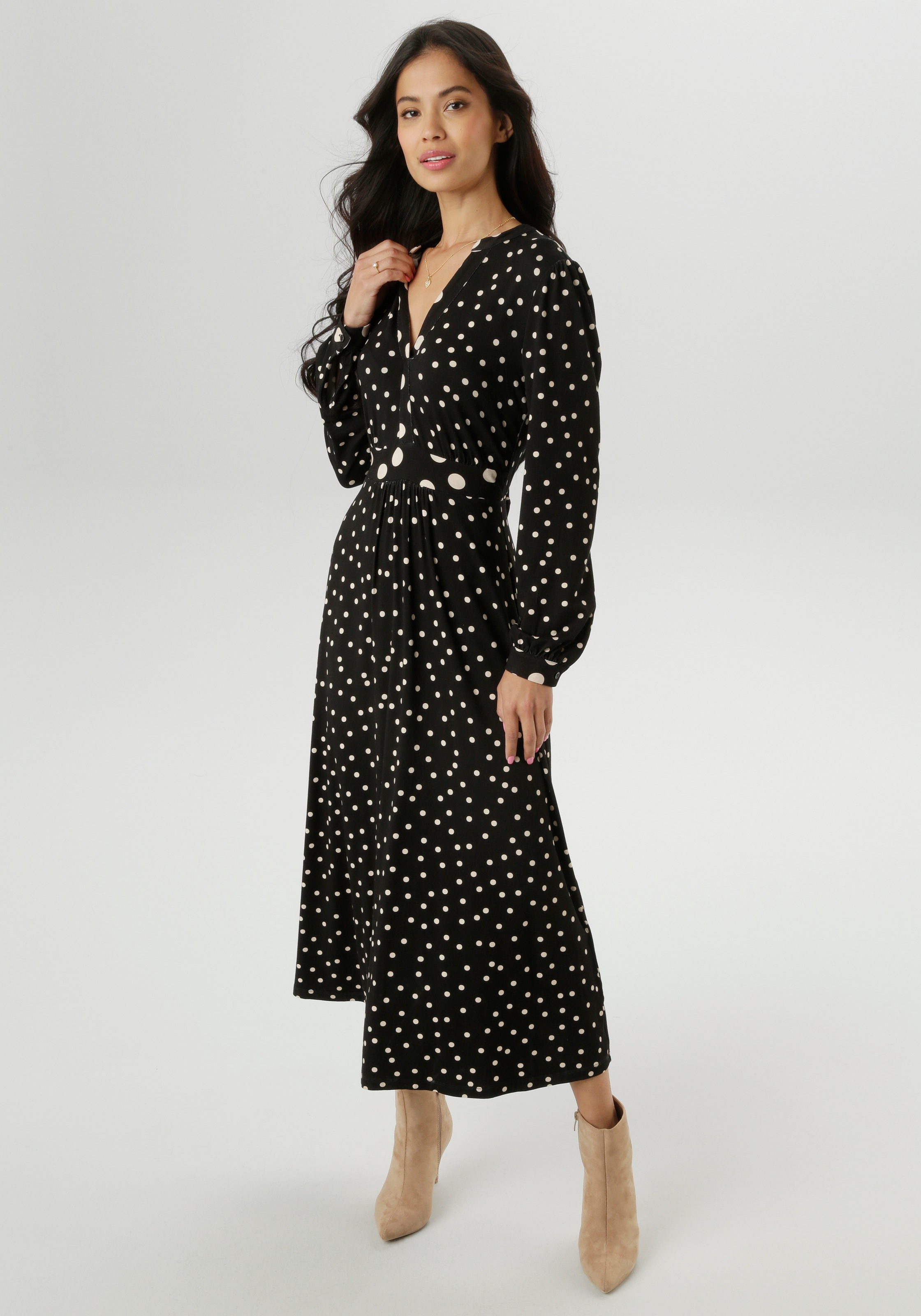 Aniston SELECTED Midikleid mit raffiniertem Tupfendruck günstig online kaufen