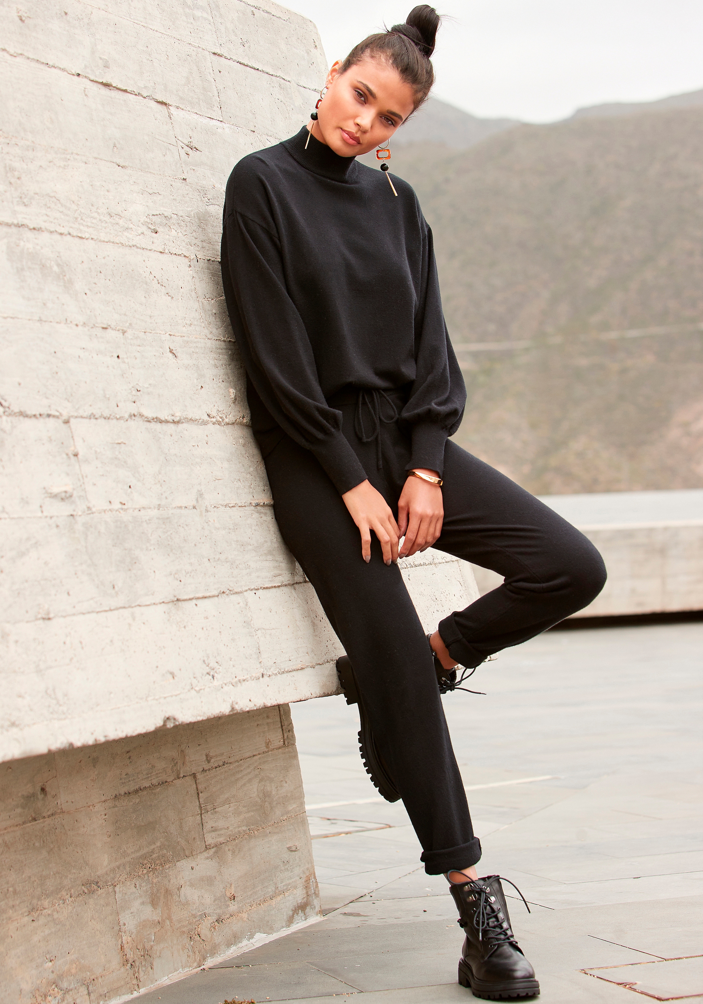 LASCANA Strickpullover, mit kleinem Stehkragen, Feinstrickpullover, casual-chic