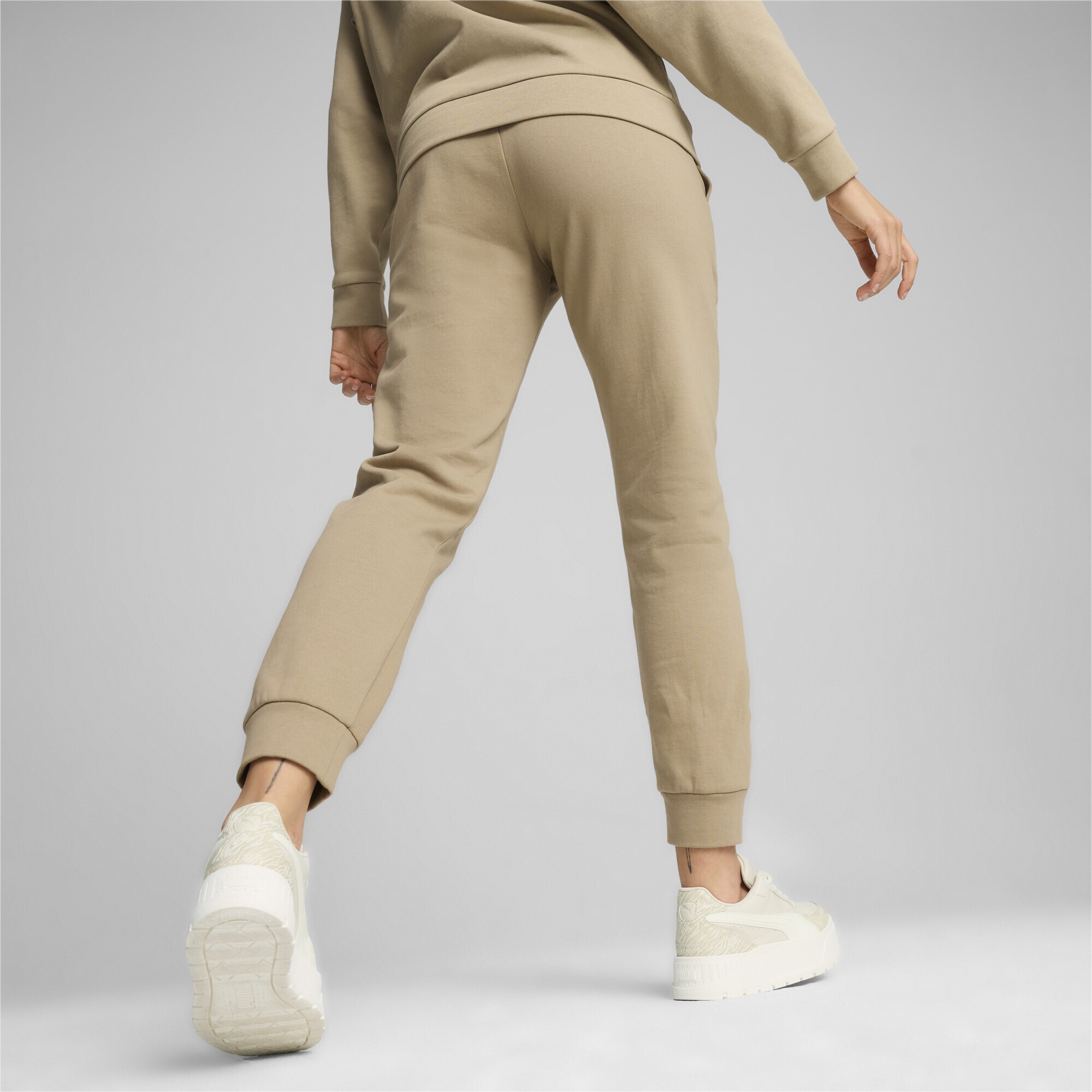 PUMA Sporthose »Better Essentials Jogginghose Damen«