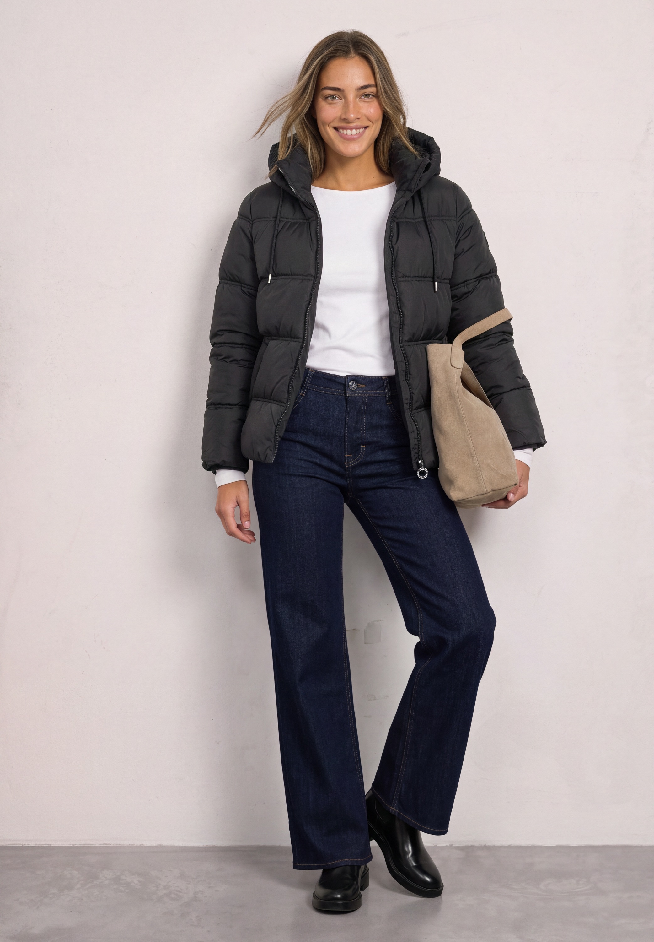 STREET ONE Steppjacke mit Kapuze in Unifarbe