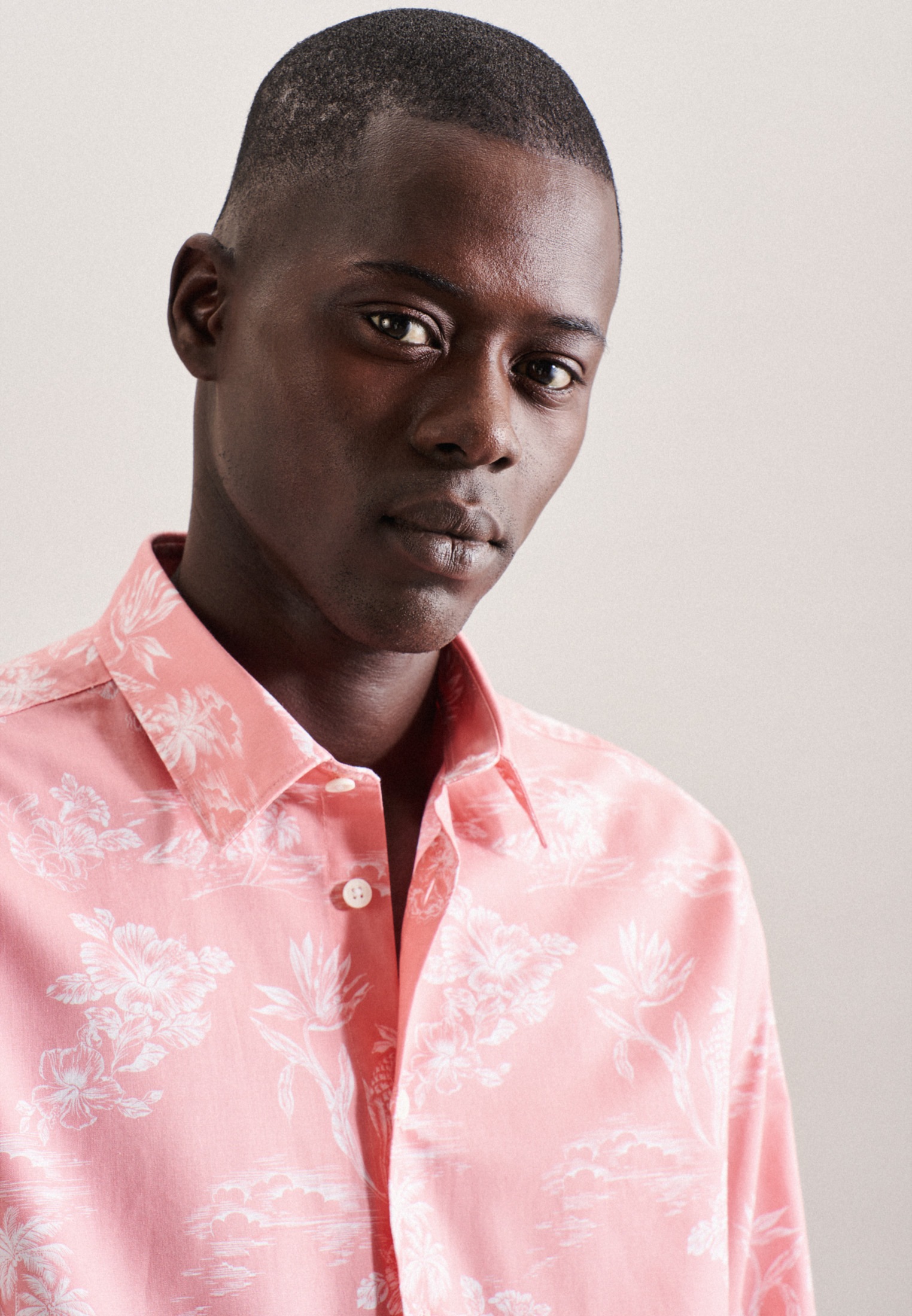 Thumbnail - seidensticker Businesshemd "Schwarze Rose" Regular 1/1 Kentkragen Floral