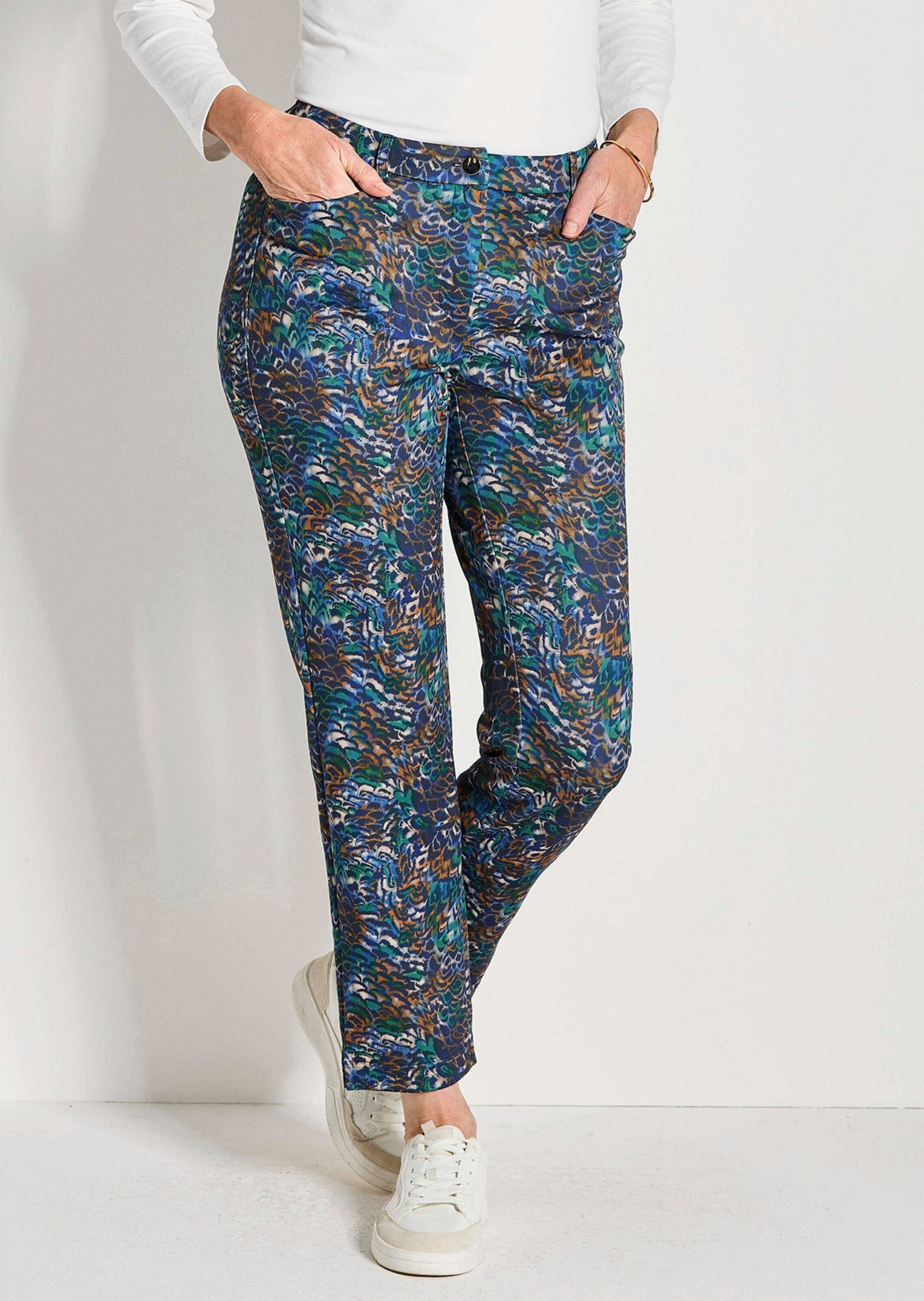 Stoffhose GOLDNER "Kurzgröße Knöchellange Stretch-Druckhose LOUISA", Damen, Gr. 24, K-Gr, blau (royalblau, gemustert), Obermaterial: 95% Polyester PES. 5% Elasthan EL., Hosen Stoffhose 3