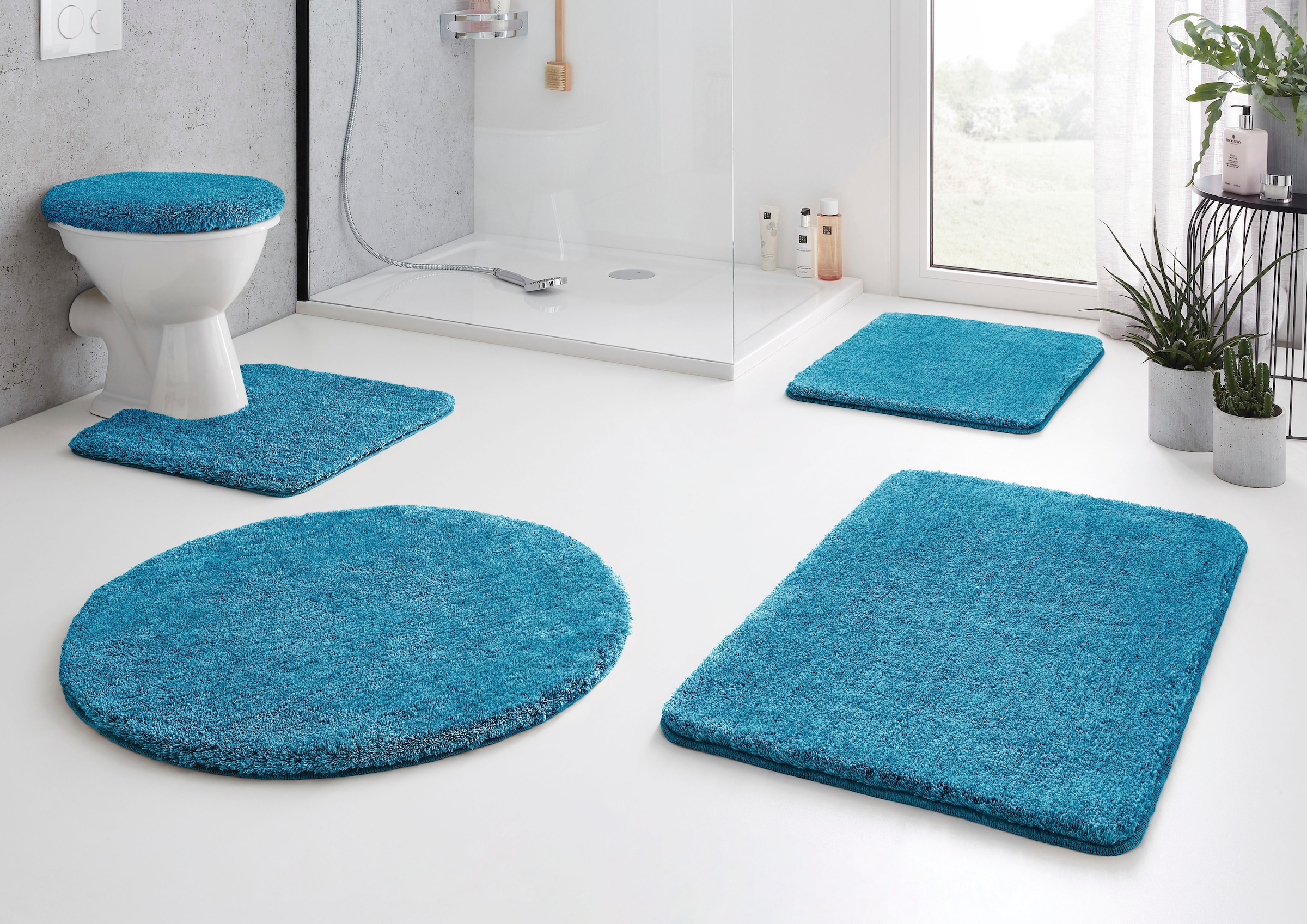 Kleine Wolke Badematte »RELAX«, rutschhemmend beschichtet, fußbodenheizungsgeeignet, Badteppich, Uni Farben, rechteckig, rund & als Set erhältlich