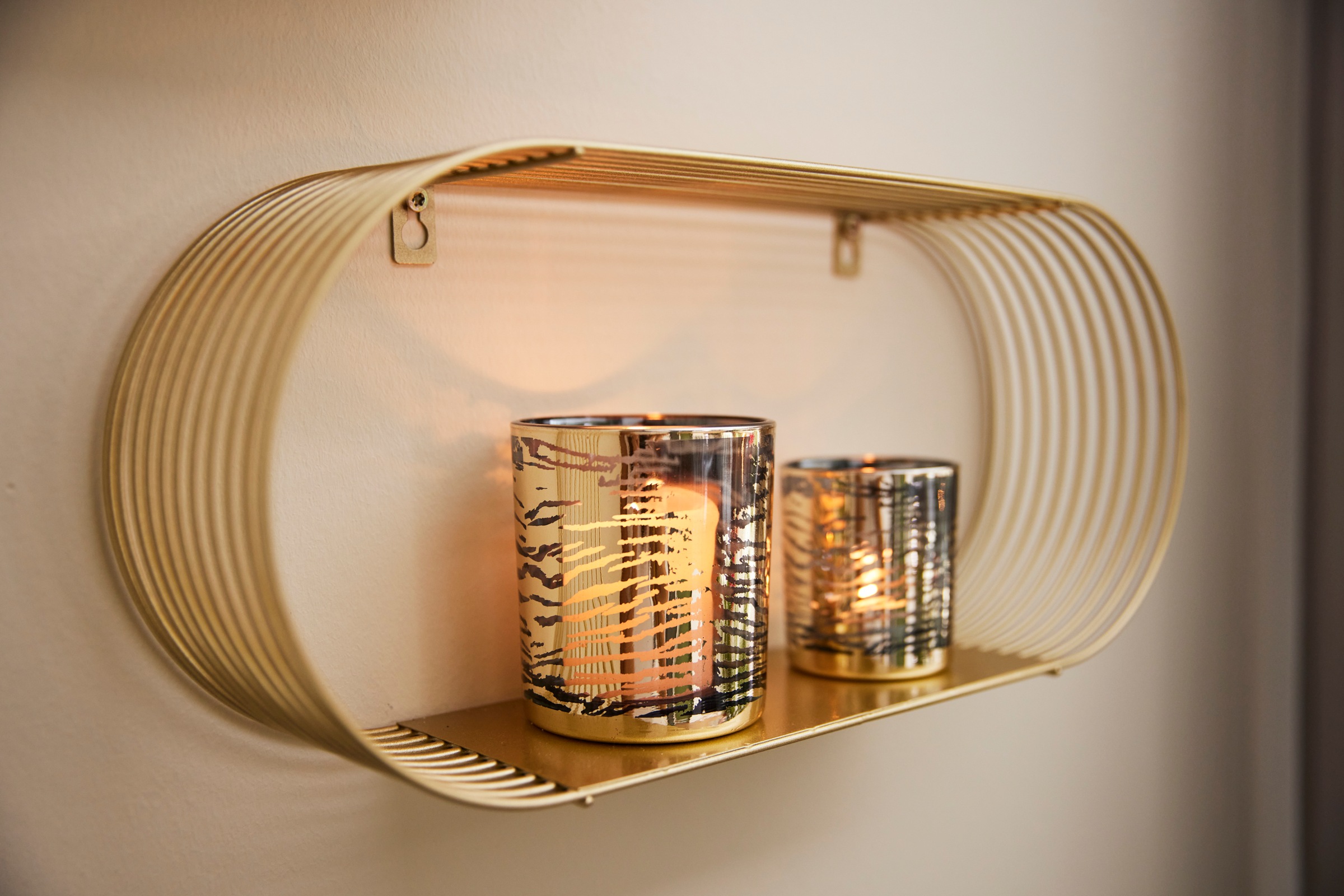 MIRRORS AND MORE Wandregal »Joyce«, (Set, 2 St.), Mit Metallstreben, Wandmontage