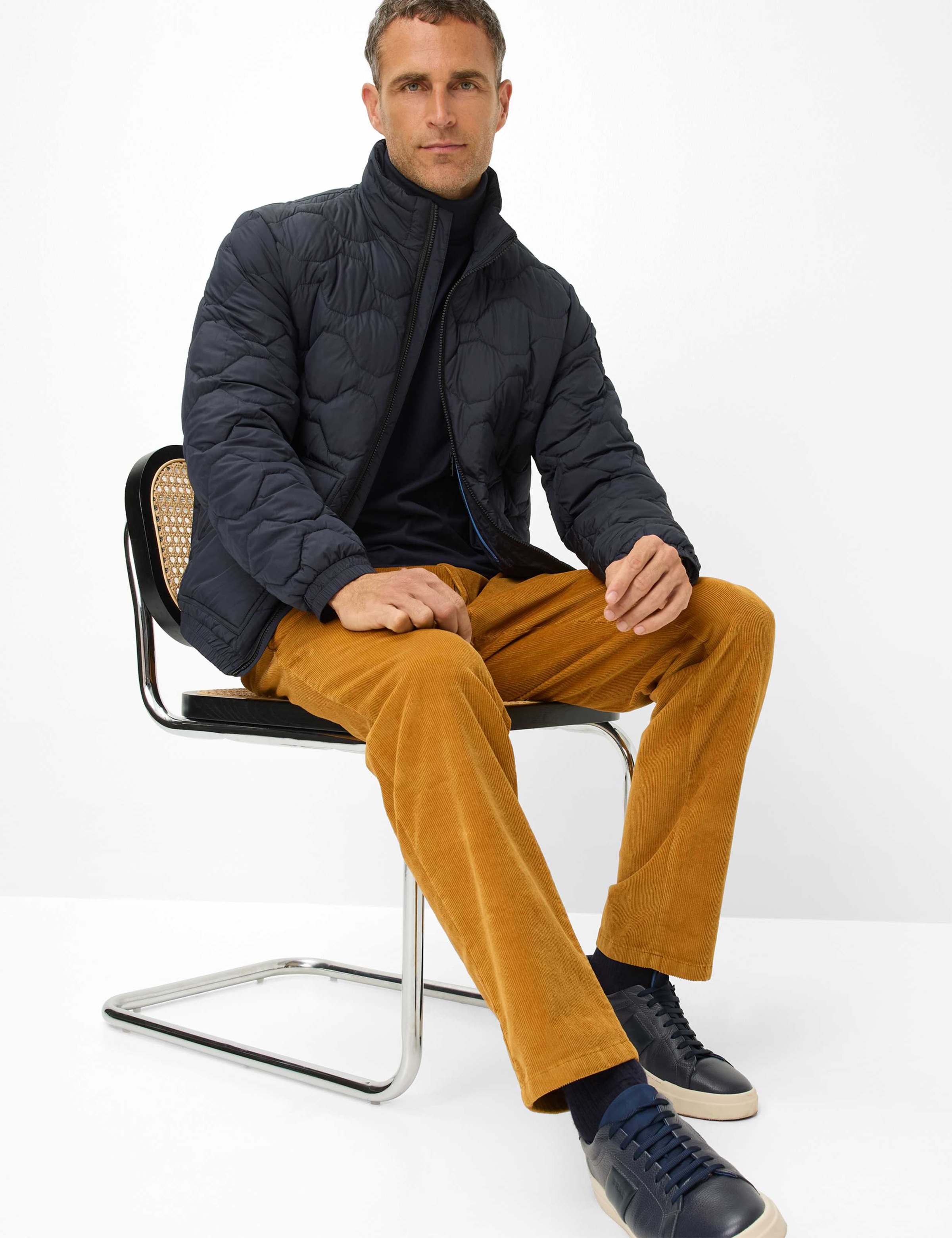 EUREX by BRAX Bundfaltenhose »Style LUIS«