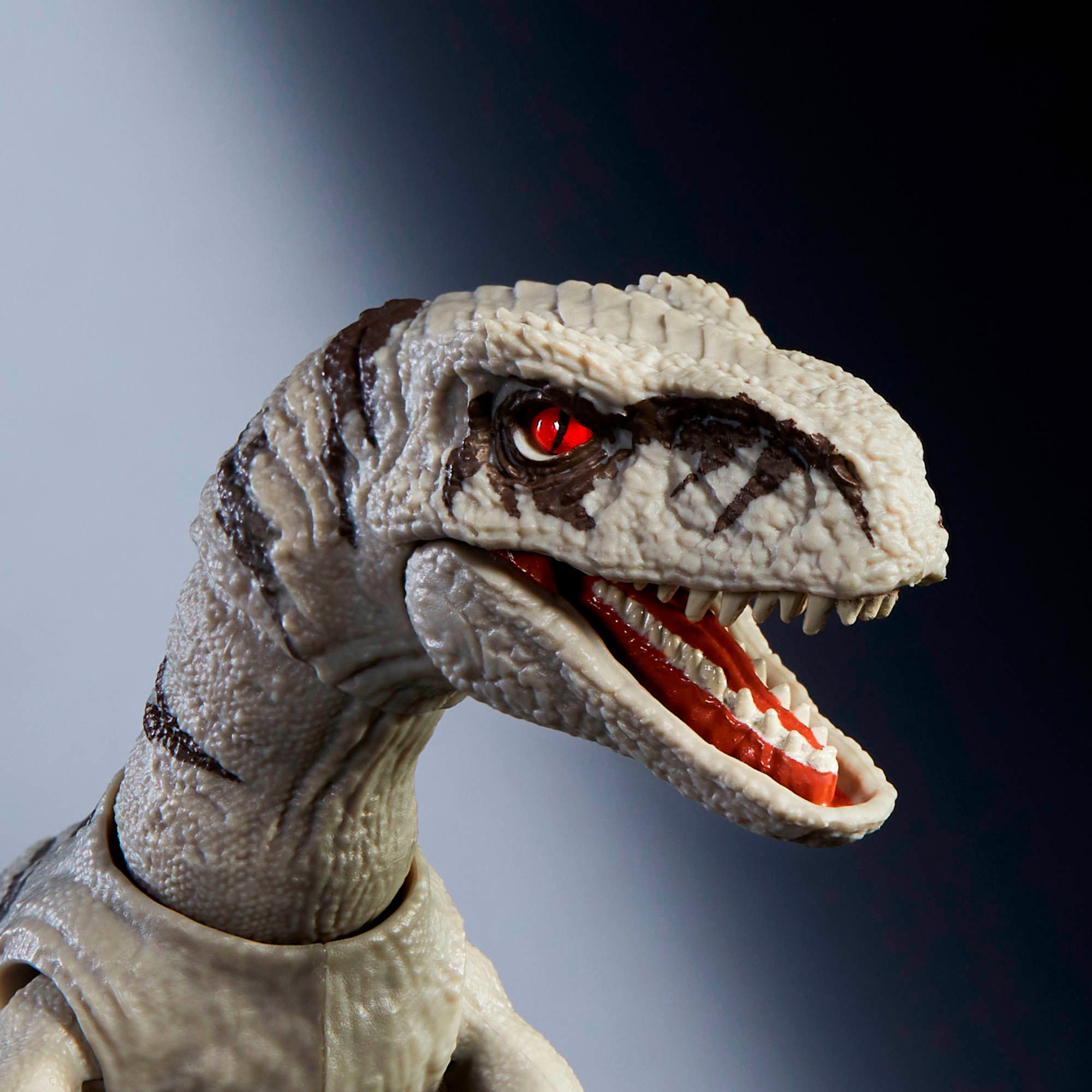 Mattel® Actionfigur »Jurassic World Hammond Collection Atrociraptor Ghost Dinosaurier«