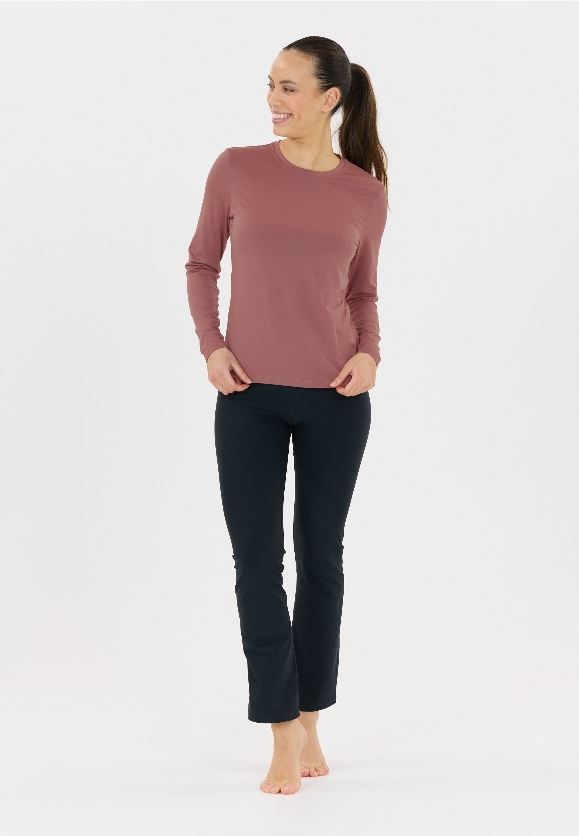ATHLECIA Langarmshirt "Almi", mit feuchtigkeitsregulierender Funktion günstig online kaufen