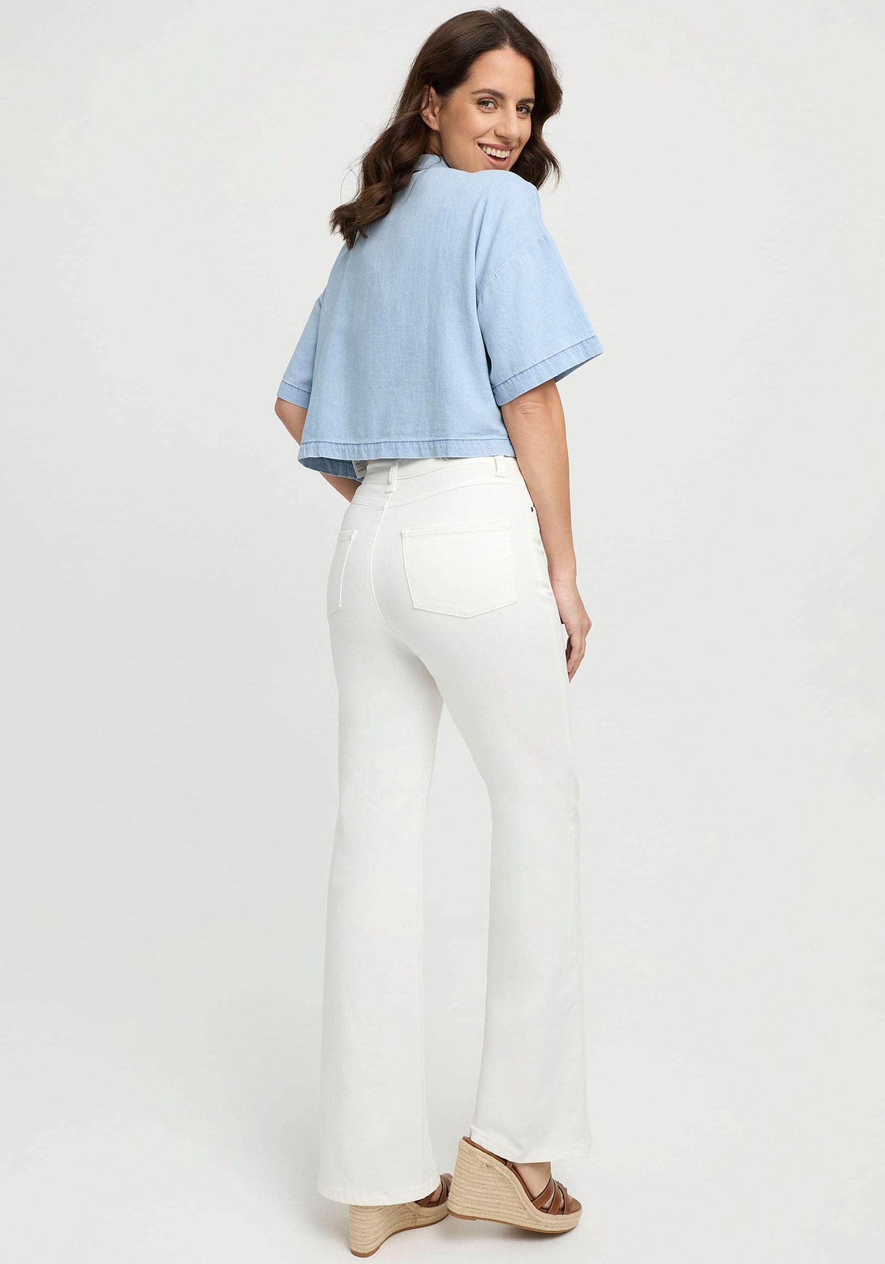 wonderjeans Bootcut-Jeans, mit hoher Taille