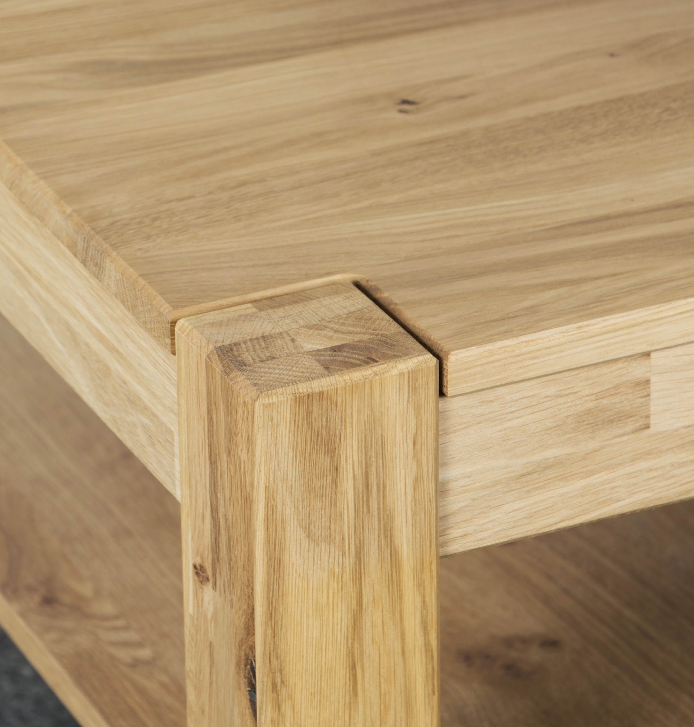 Couchtisch VOGL MÖBELFABRIK "Toronto", braun (eiche, eiche, eiche), B:105cm H:46cm T:65cm, Tische, Couchtisch Eckige Couchtische Holz-Couchtische, in 2 Größen, mit Ablageboden, teilmassiv, Höhe 46 cm, Made in Germany 2
