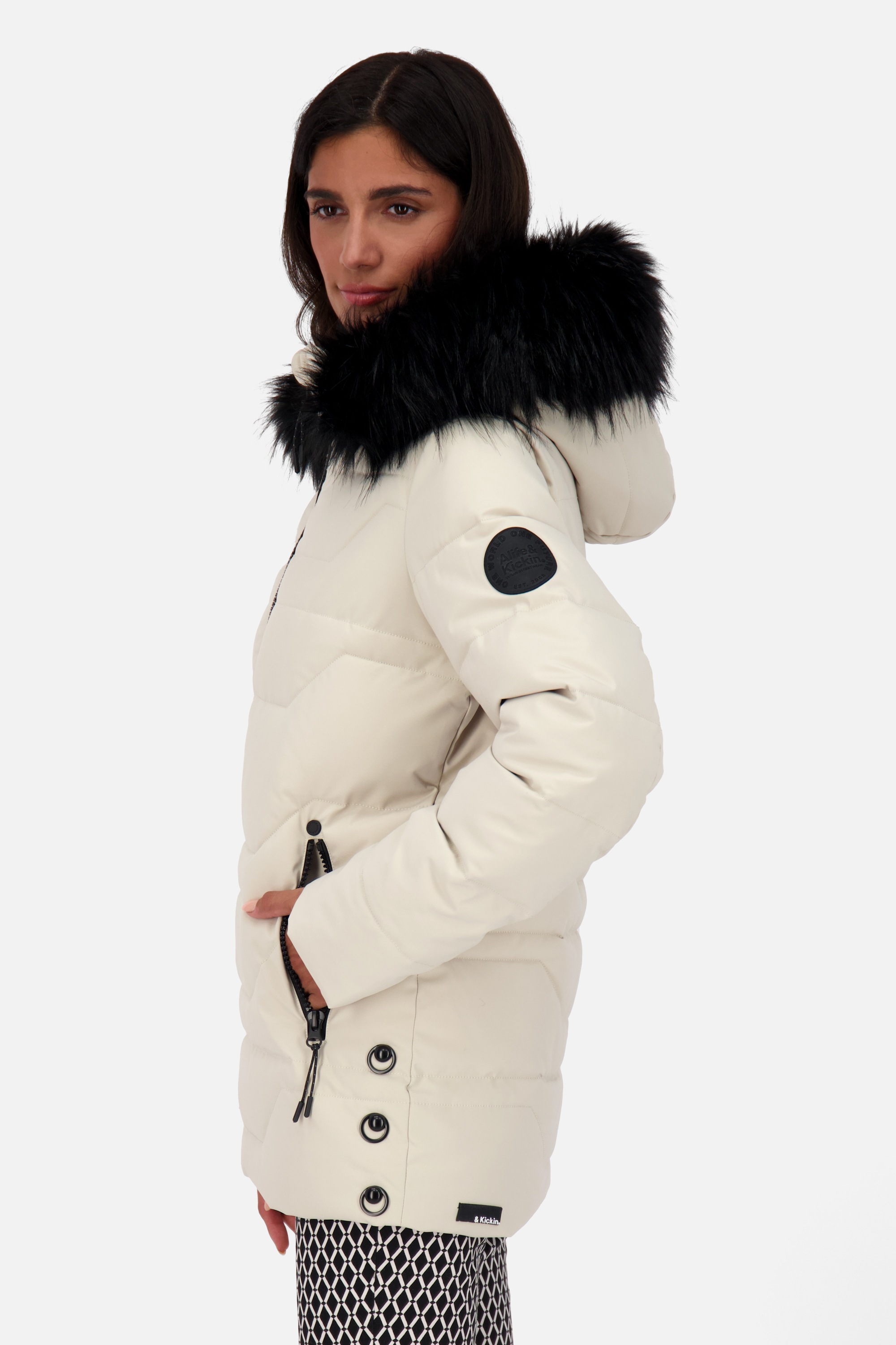 Alife & Kickin Winterjacke »Damen ZophiaAK A«, leicht taillierter Passform, Kapuze und Kunstfell sind abnehmbar