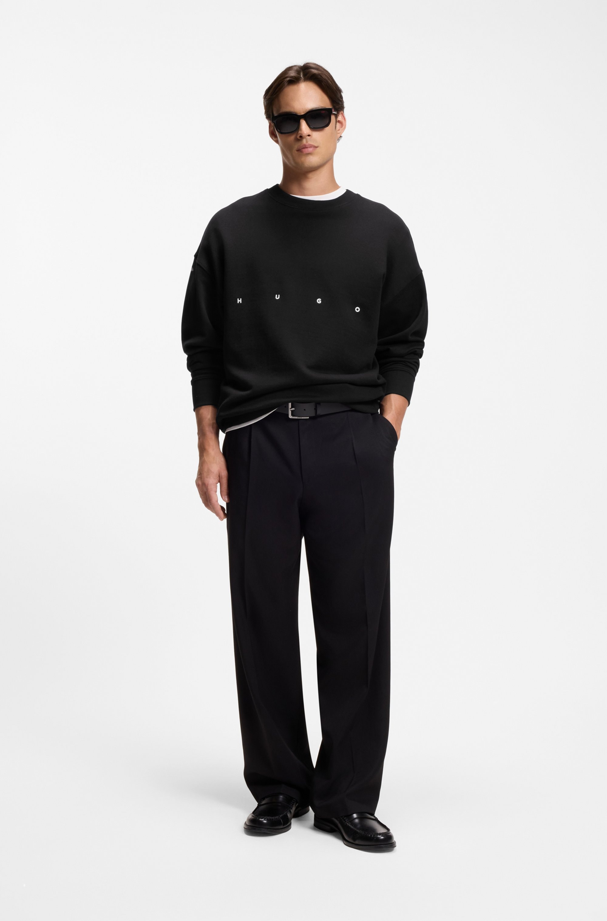HUGO Sweatshirt »Darislong«, Rundhalsausschnitt, Oversize Fit, gesticker Logoschriftzug
