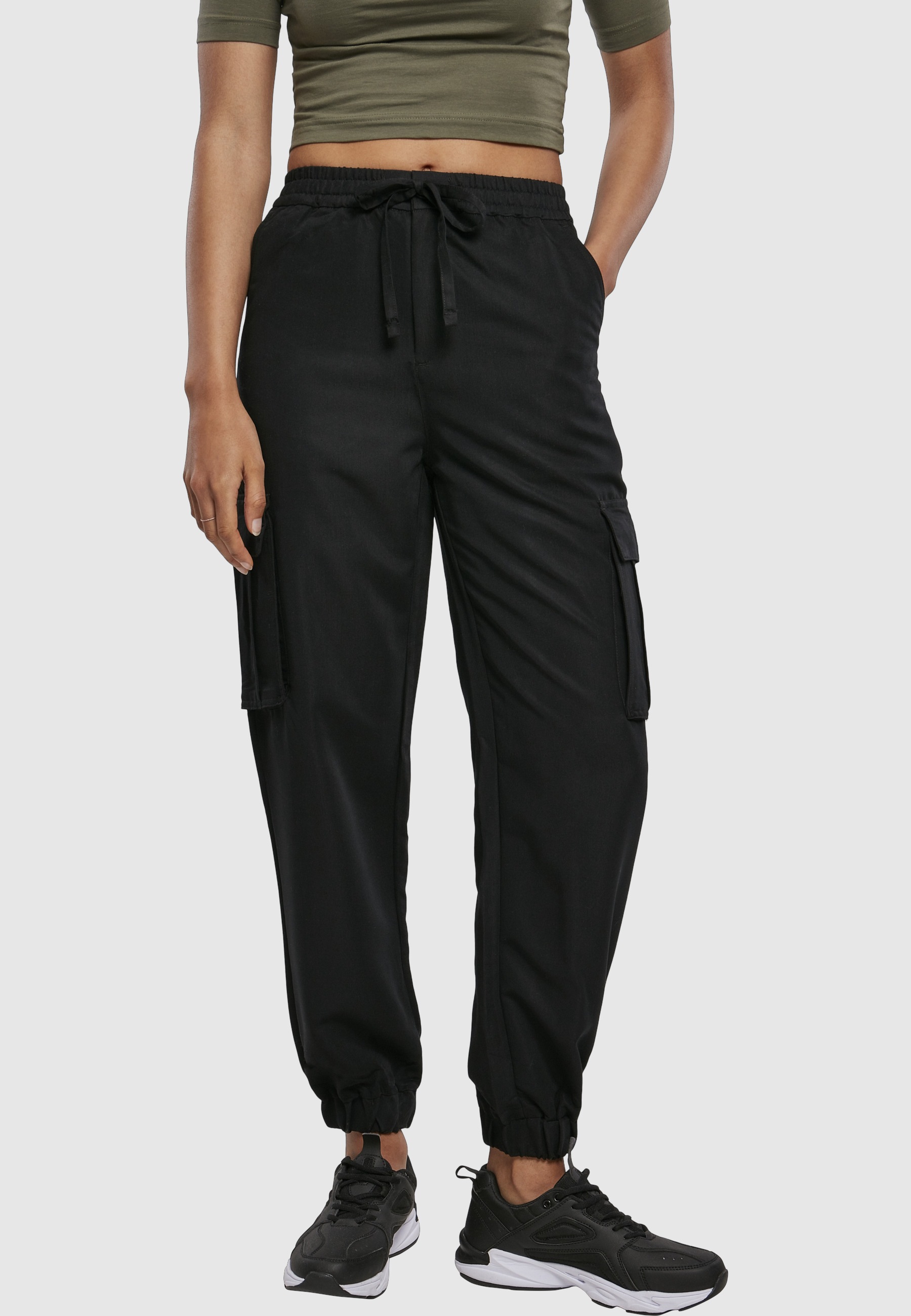 URBAN CLASSICS Cargohose »Urban Classics Damen Ladies Viscose Twill Cargo Pants«