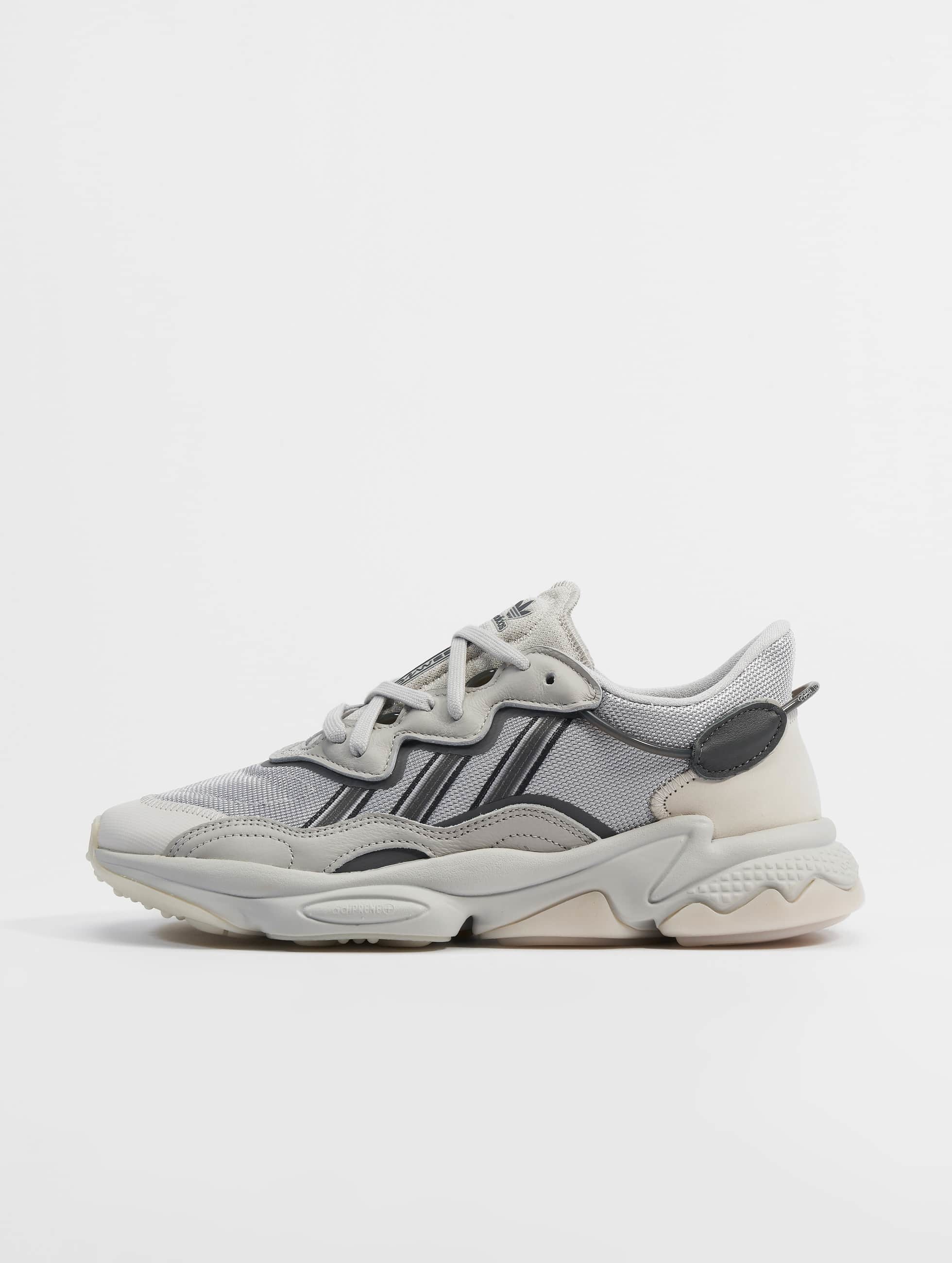 Trainingsschuh »Herren adidas Ozweego Schuhe«, (1 tlg.)