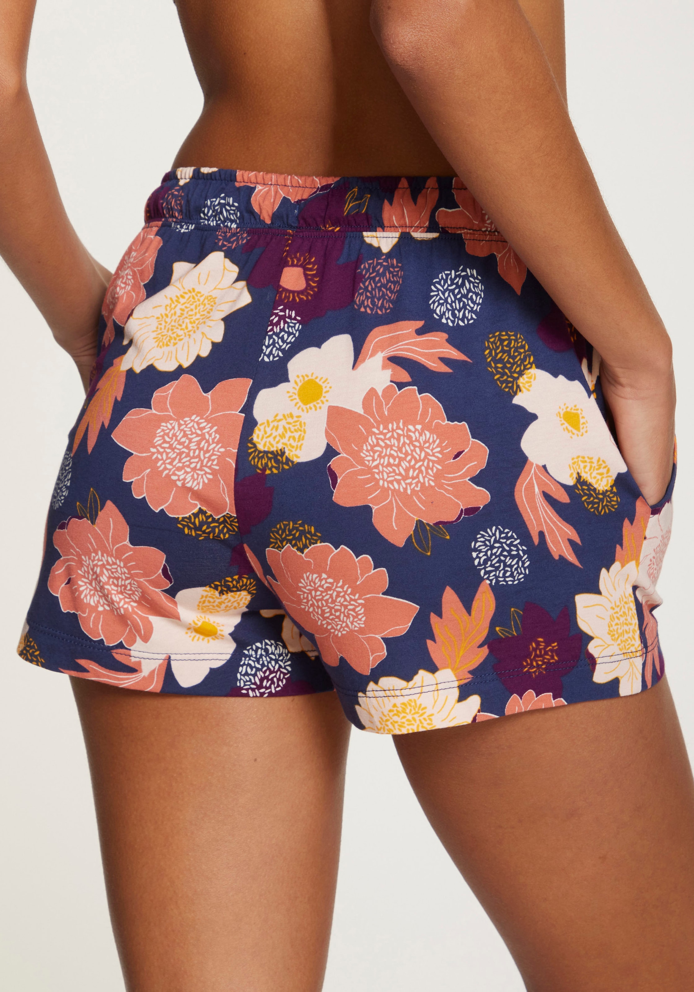 Vivance Dreams Schlafshorts  mit tollem Muster