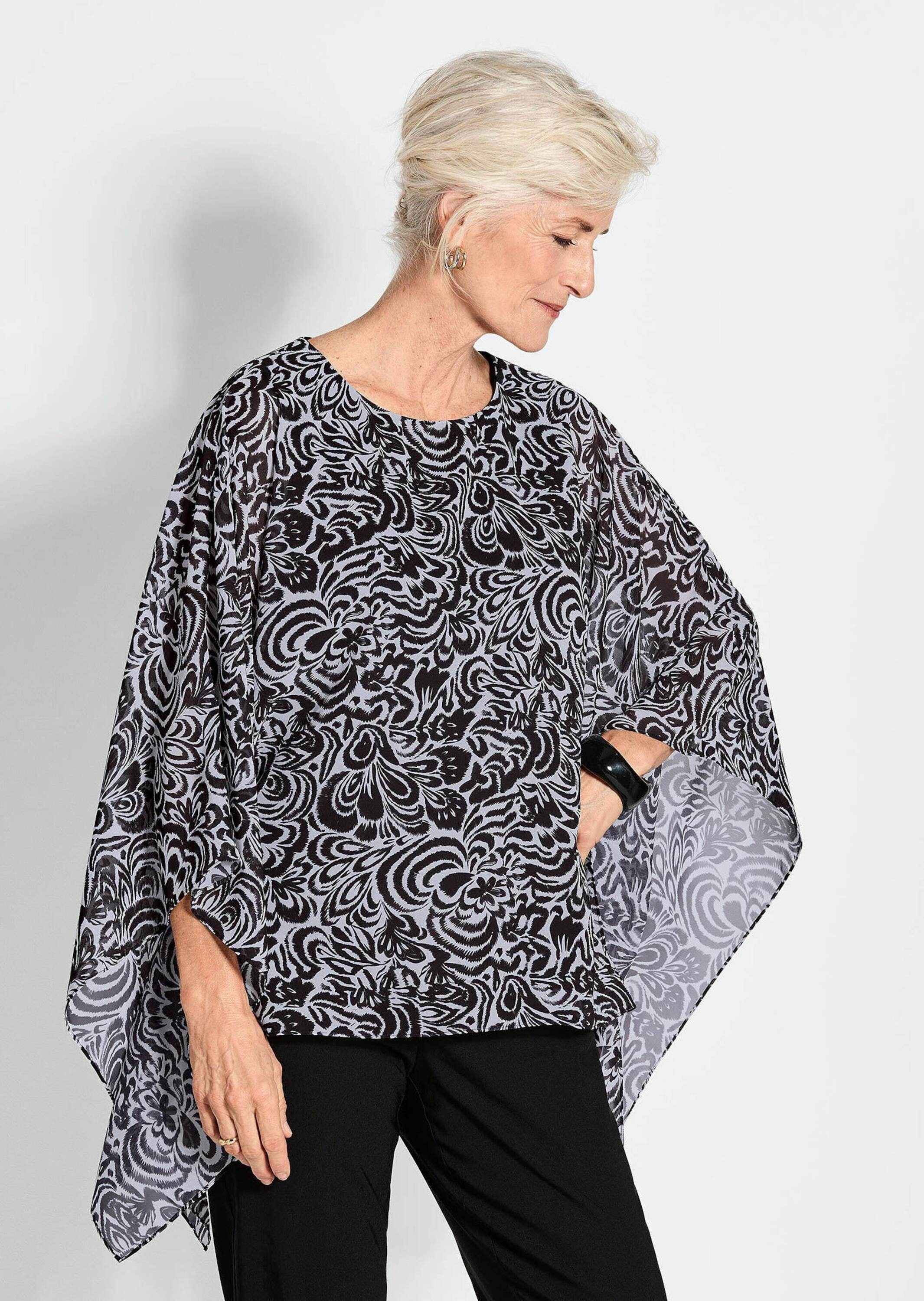 Thumbnail - GOLDNER Satinbluse "Kurzgröße Tunikbluse mit Chiffon-Überwurf, Print" Leichter Chiffon