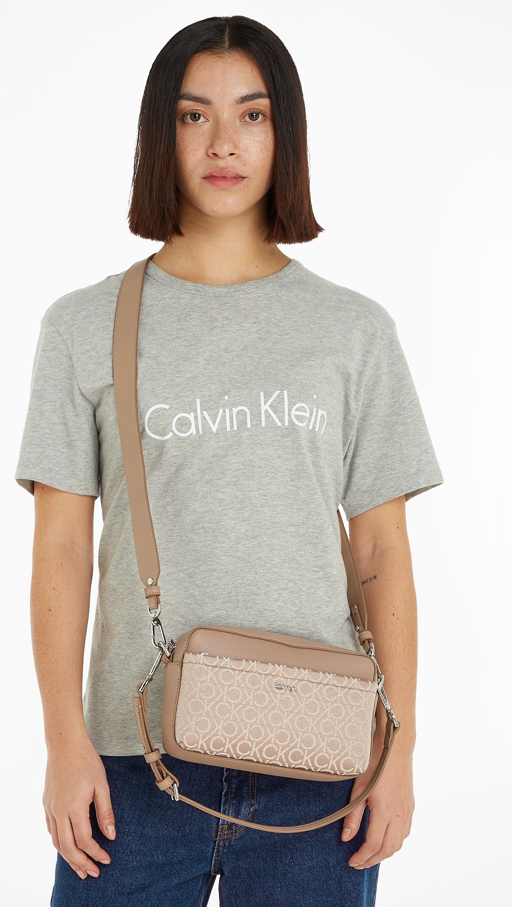 Calvin Klein Umhängetasche »CK MUST CONV CAMERA BAG_JCQ«