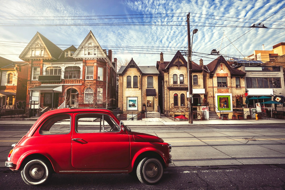 Papermoon Fototapete »AUTO-ALTSTADT Cars«