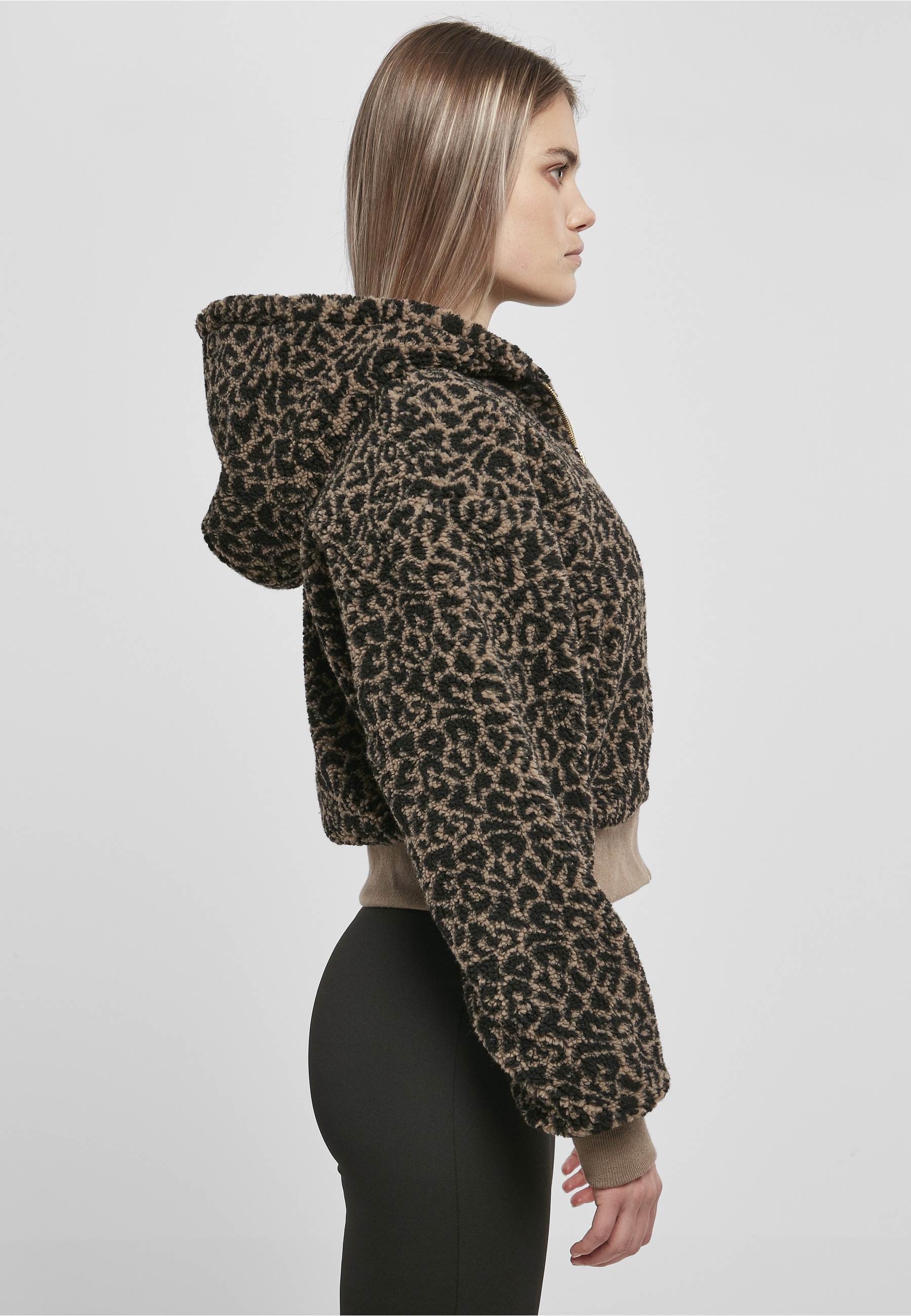 URBAN CLASSICS Langmantel »Urban Classics Damen Ladies Short Oversized AOP Sherpa Jacket« 1 Stk.