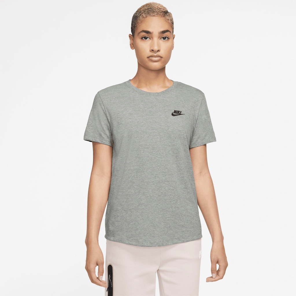 Nike Sportswear T-Shirt »CLUB ESSENTIALS WOMEN'S T-SHIRT«