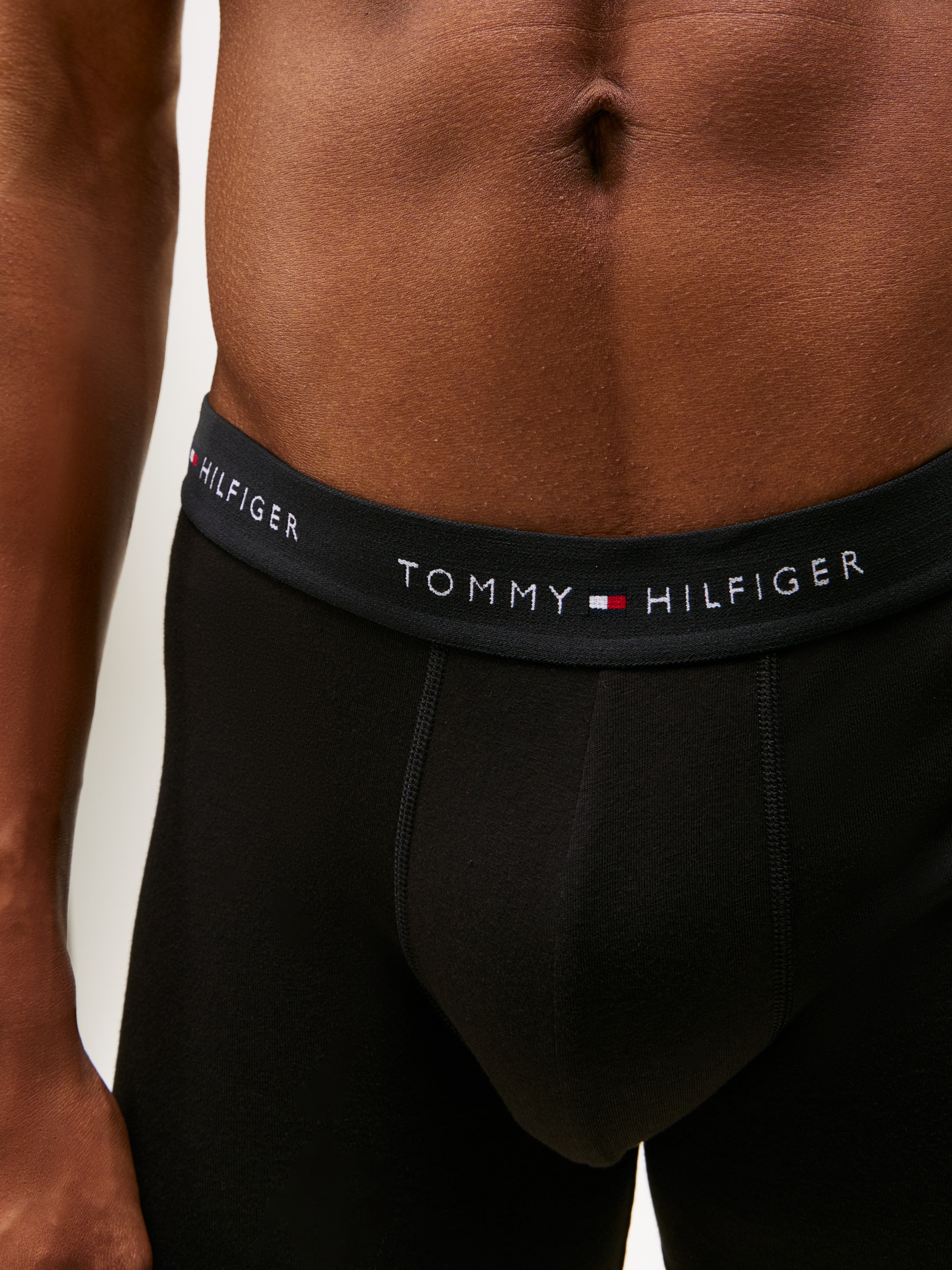 Tommy Hilfiger Underwear Boxershorts »3P BOXER BRIEF WB«, (Packung, 3 St., 3er-Pack), mit kontrastfarbenem Logobund