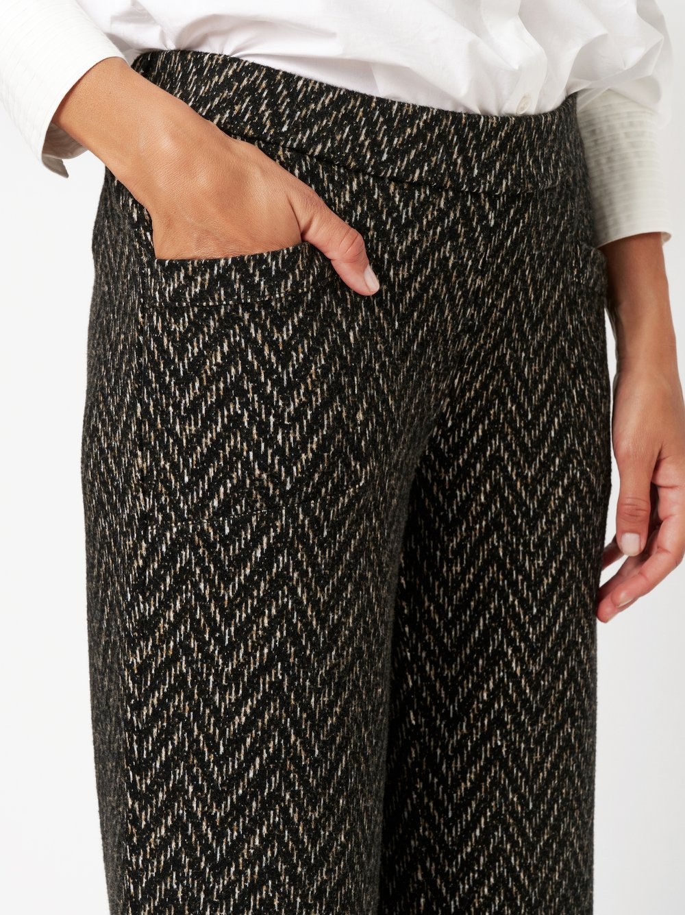 TONI Stoffhose »Sue Wide Chic 7/8«  Sommerhose mit Taschen