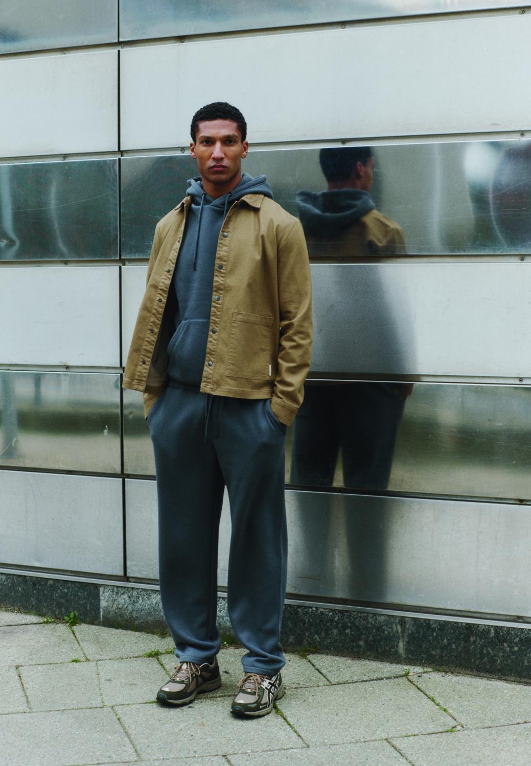 Blend Kapuzenpullover »BHDownton« Klassisches Sweatshirt mit Rundhalsausschnitt und Kängurutasche