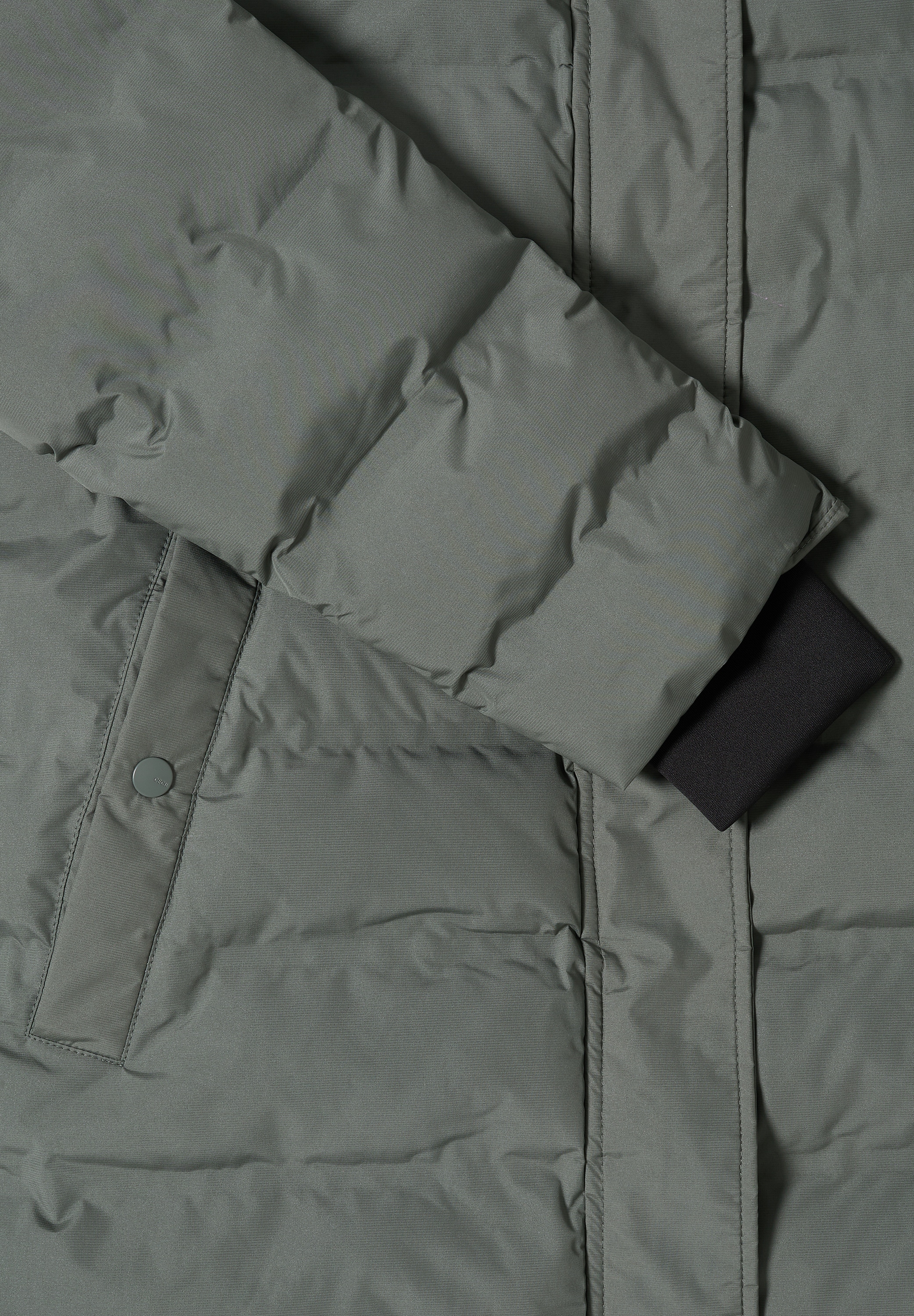 Cecil Steppmantel mit Kapuze mit Tunnelzugband