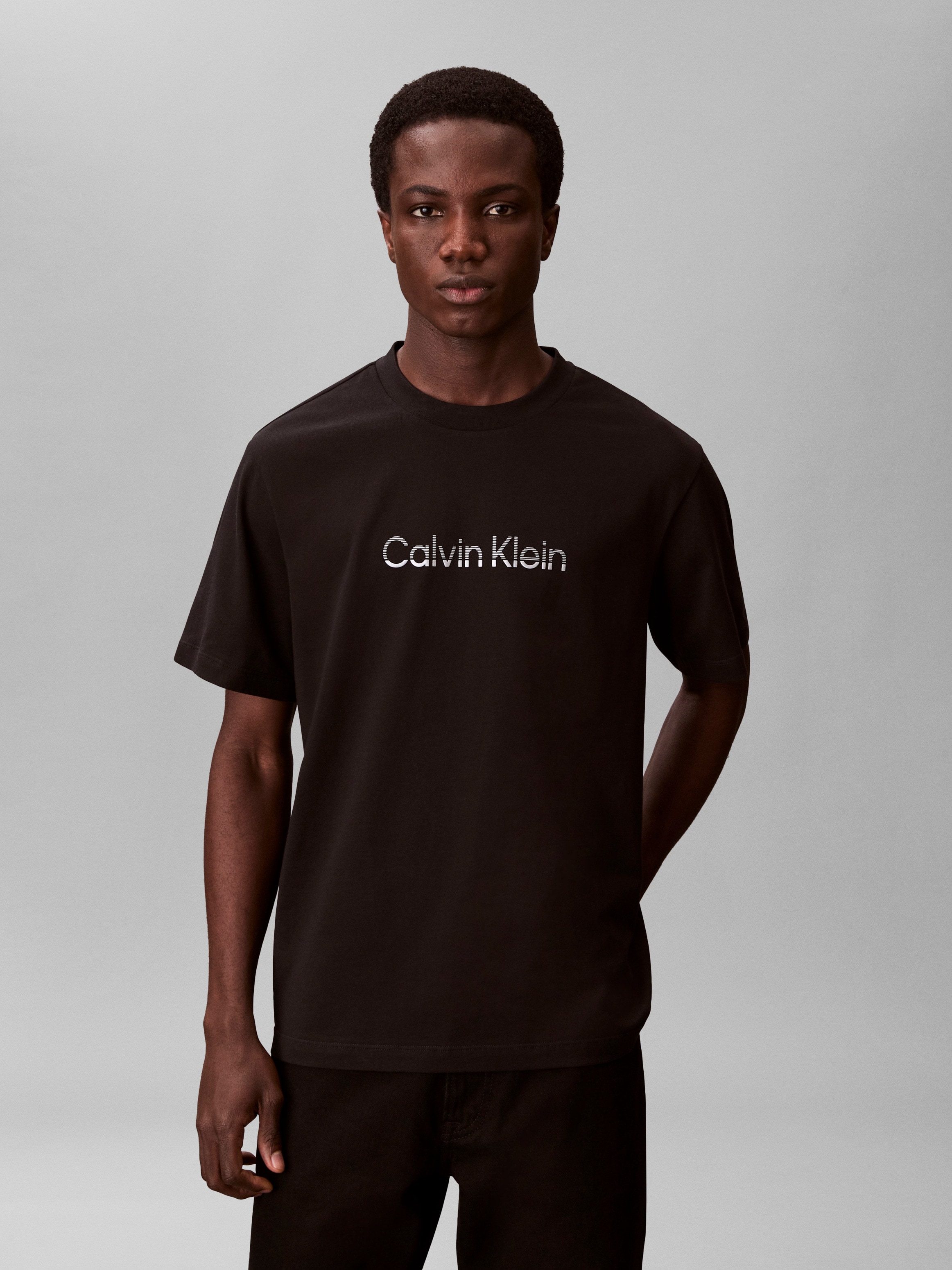 Calvin Klein T-Shirt »20S EU WHOLESALE SPORTSWEAR GRAP« Regular fit mit Rundhalsausschnitt