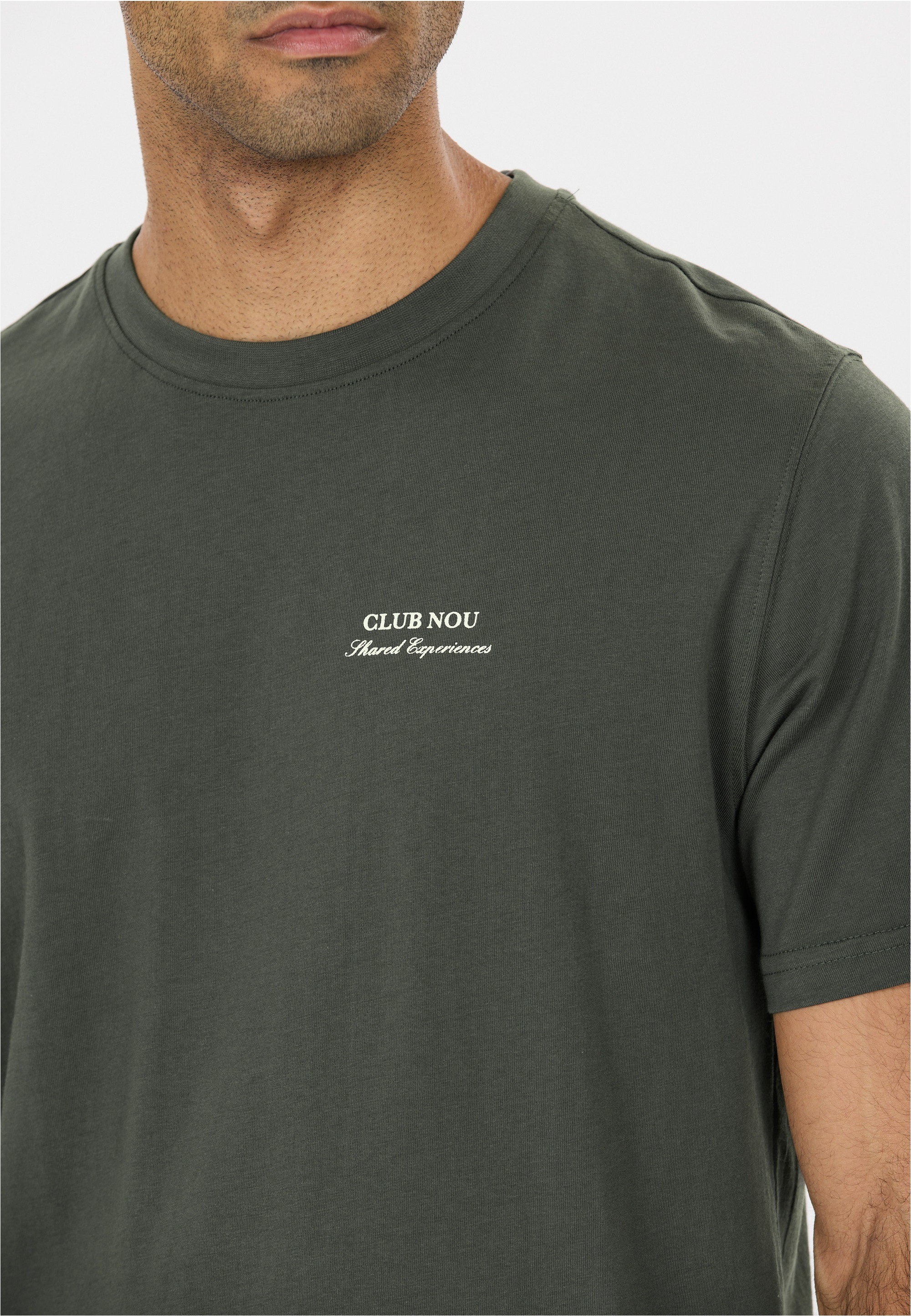 nou T-Shirt »Blanck« mit kleinem Print auf Brust